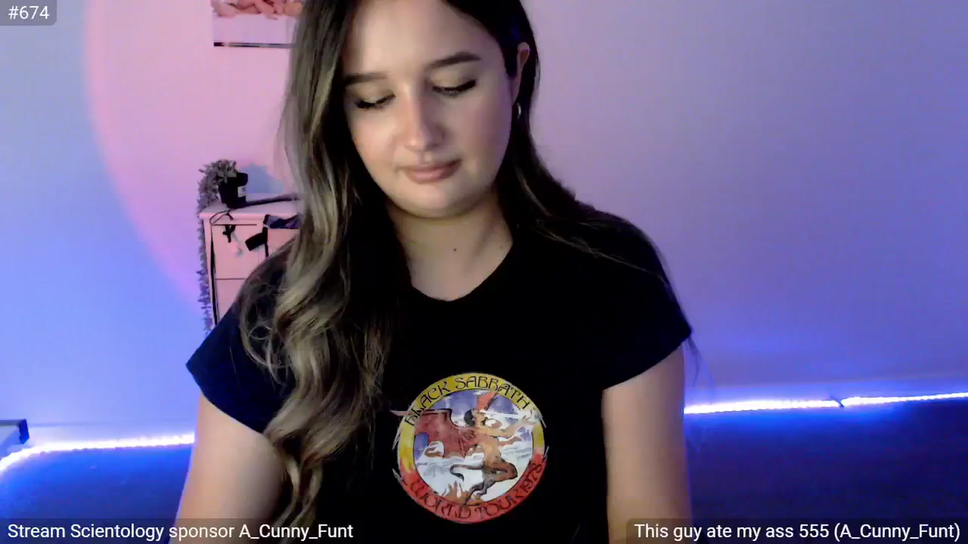 Gallery image thumbnail from StonksRoom's myfreecams stream on, 05/08/2024, 11:32 image 10 of 20