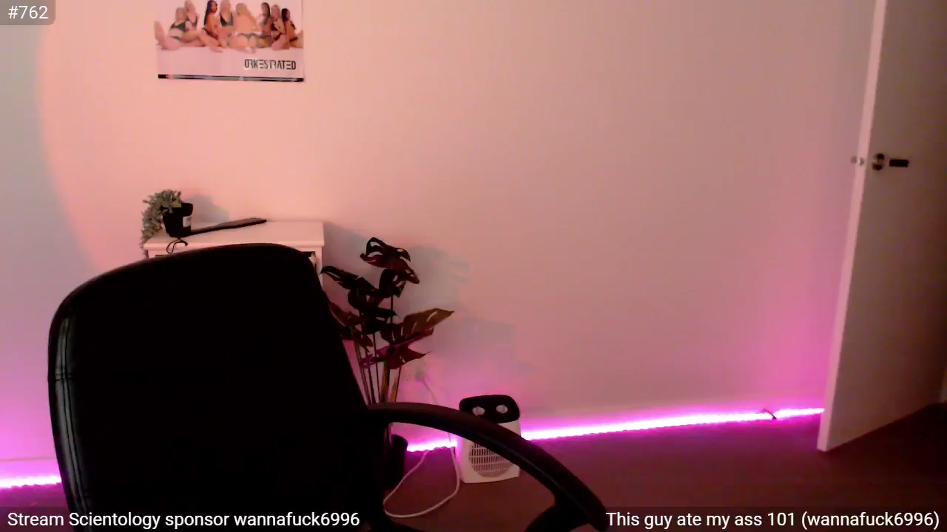 Gallery image thumbnail from StonksRoom's myfreecams stream on, 05/09/2024, 12:49 image 4 of 20