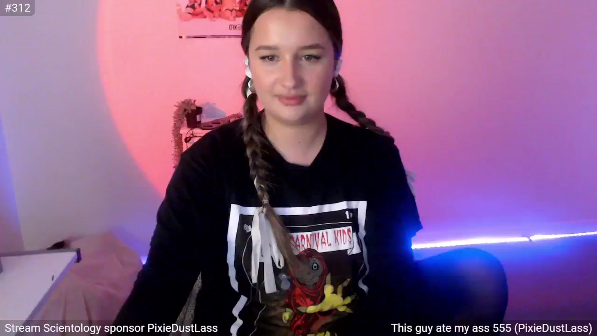 Gallery image thumbnail from StonksRoom's myfreecams stream on, 06/01/2024, 11:47 image 15 of 20