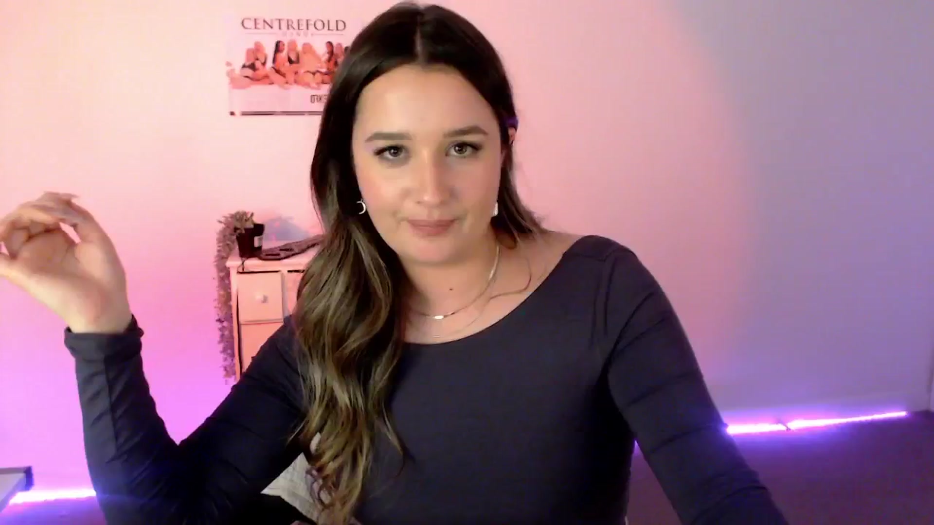 Gallery image thumbnail from StonksRoom's myfreecams stream on, 06/09/2024, 14:16 image 10 of 20