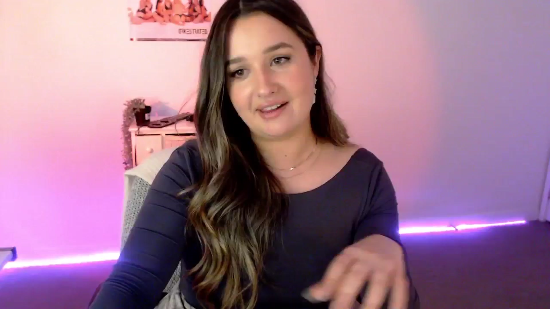 Gallery image thumbnail from StonksRoom's myfreecams stream on, 06/09/2024, 14:16 image 8 of 20