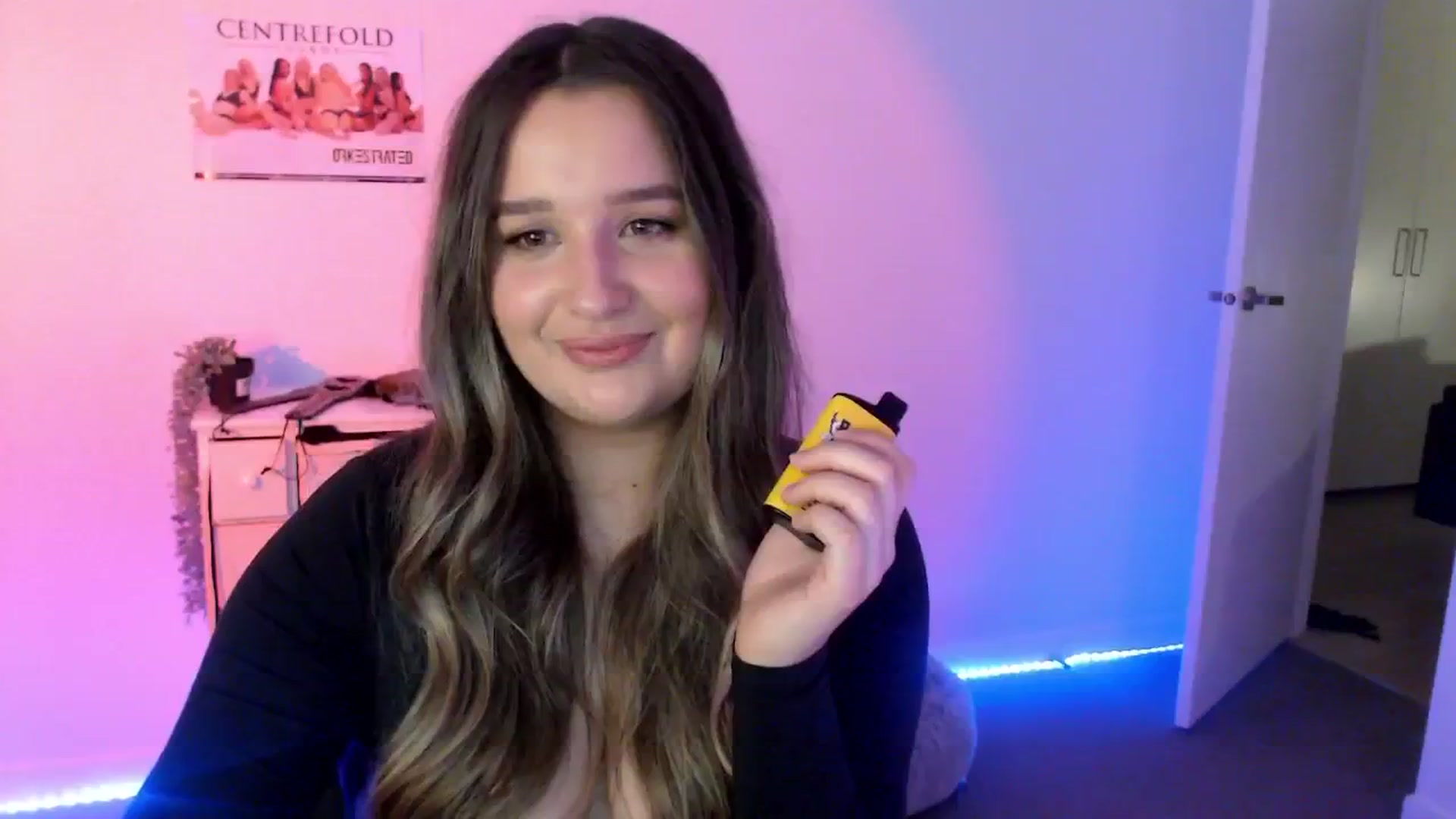 Gallery image thumbnail from StonksRoom's myfreecams stream on, 06/13/2024, 10:30 image 17 of 20