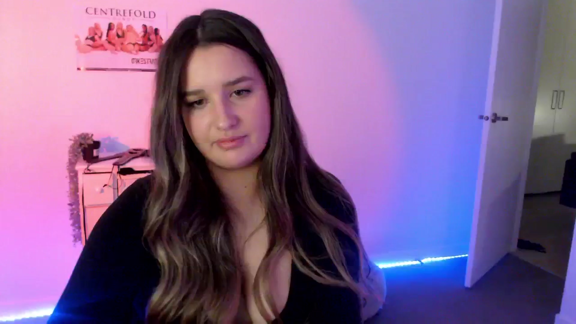 Gallery image thumbnail from StonksRoom's myfreecams stream on, 06/13/2024, 10:30 image 20 of 20