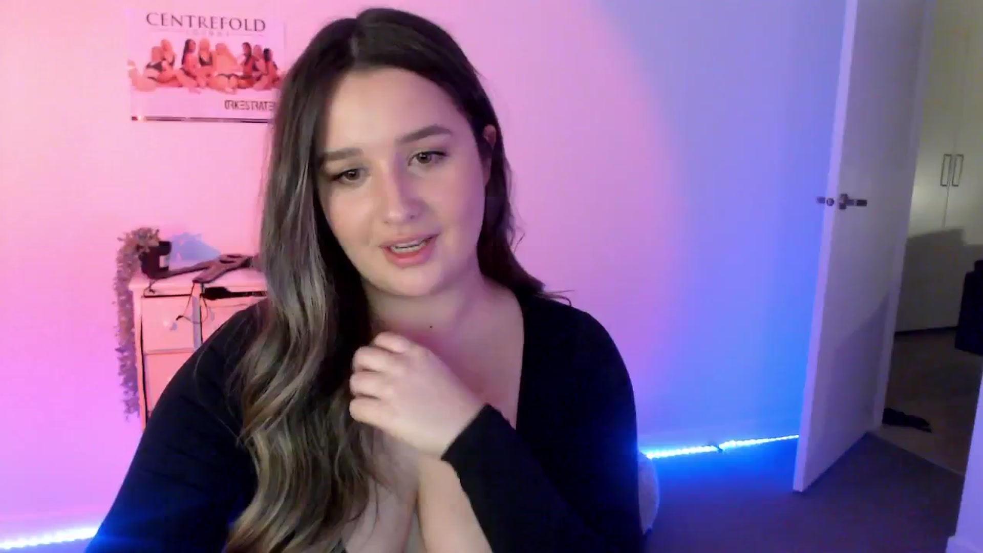Gallery image thumbnail from StonksRoom's myfreecams stream on, 06/13/2024, 10:30 image 13 of 20