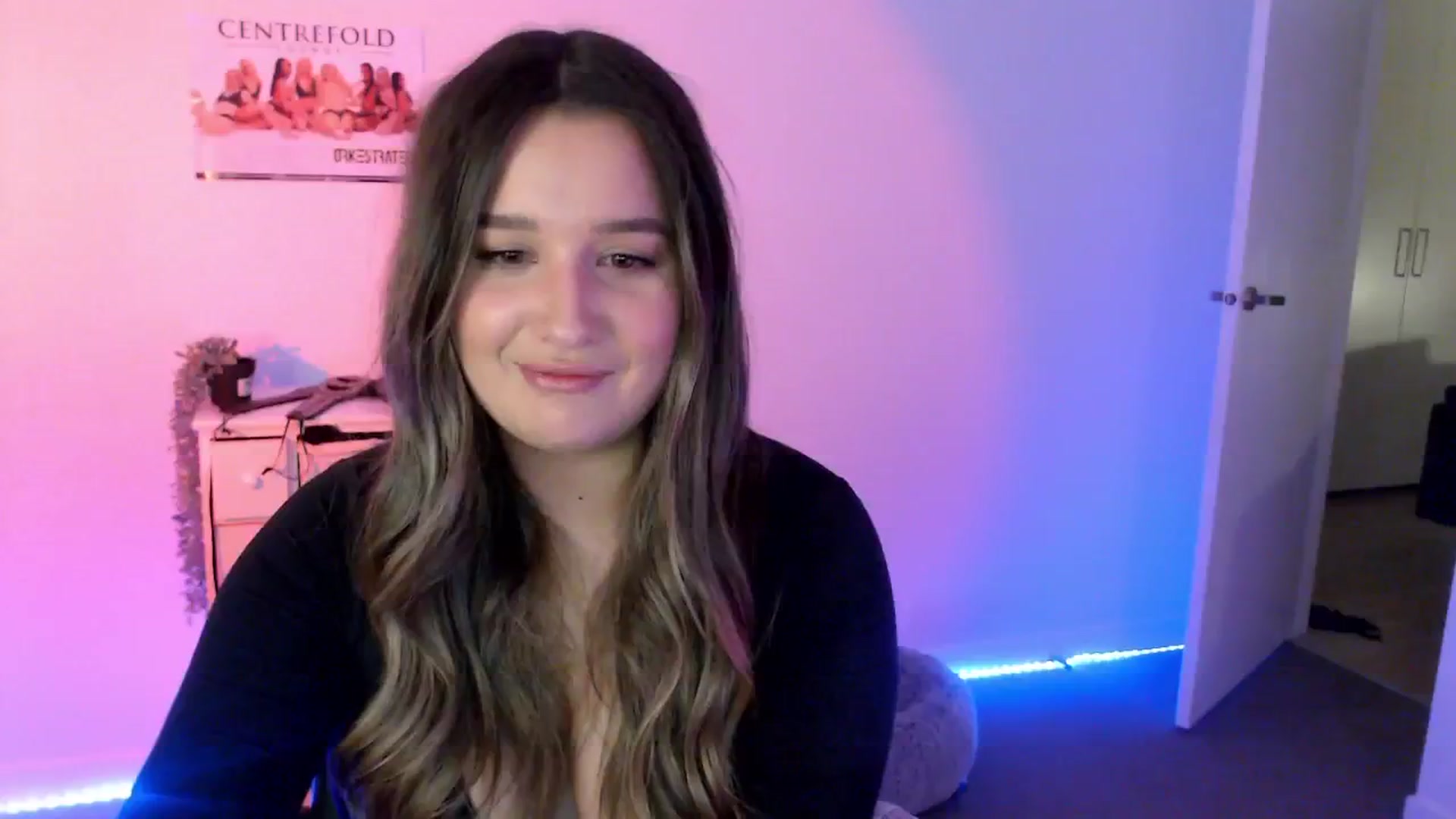 Gallery image thumbnail from StonksRoom's myfreecams stream on, 06/13/2024, 10:30 image 7 of 20
