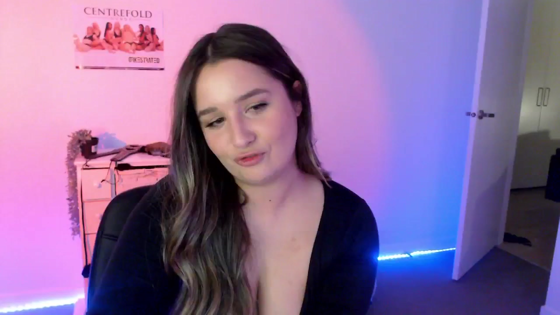 Gallery image thumbnail from StonksRoom's myfreecams stream on, 06/13/2024, 10:30 image 10 of 20