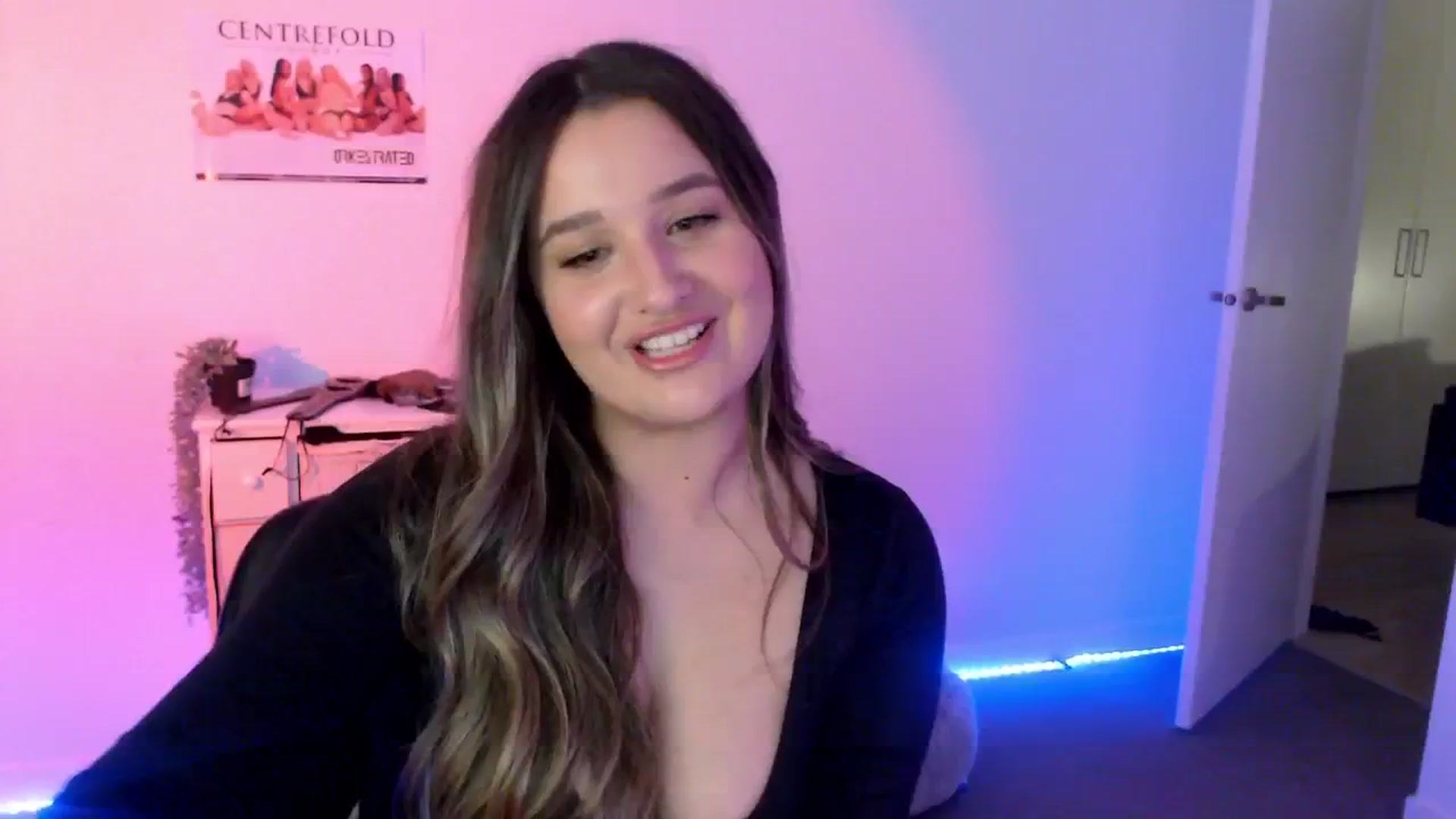 Gallery image thumbnail from StonksRoom's myfreecams stream on, 06/13/2024, 10:30 image 9 of 20