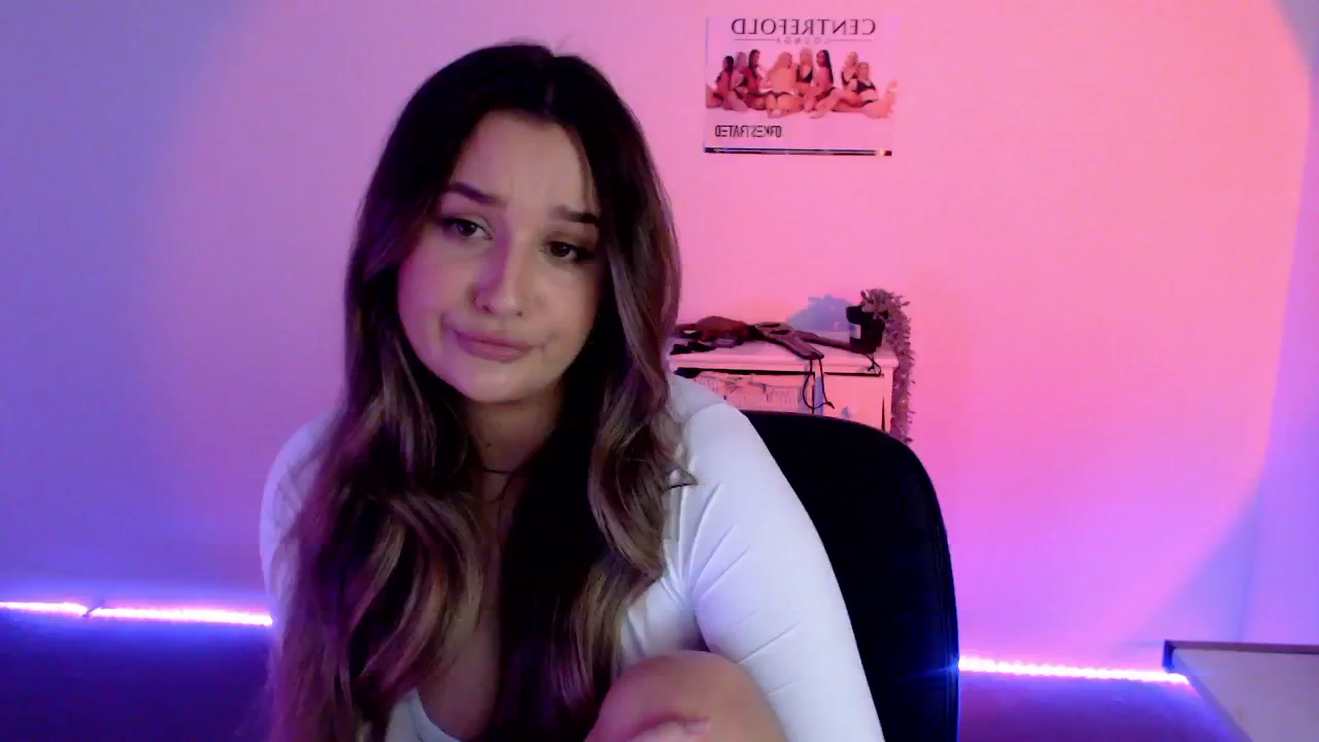 Gallery image thumbnail from StonksRoom's myfreecams stream on, 06/14/2024, 09:52 image 9 of 20