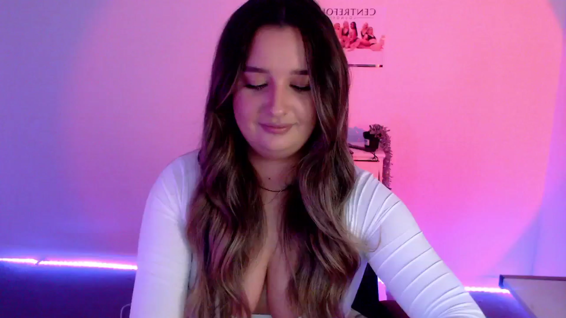 Gallery image thumbnail from StonksRoom's myfreecams stream on, 06/14/2024, 09:52 image 6 of 20