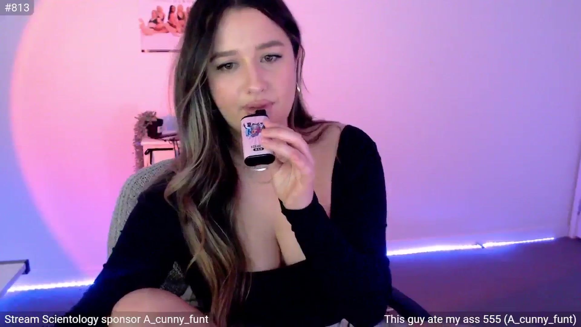 Gallery image thumbnail from StonksRoom's myfreecams stream on, 06/22/2024, 10:59 image 16 of 20