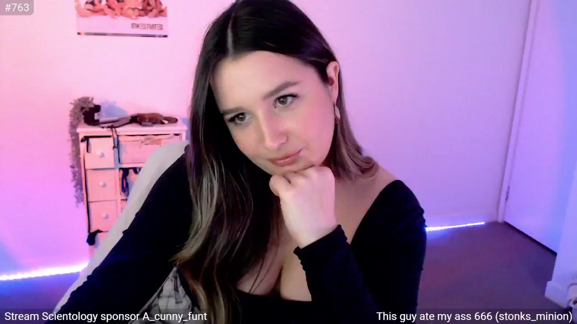 Gallery image thumbnail from StonksRoom's myfreecams stream on, 06/22/2024, 14:00 image 16 of 20