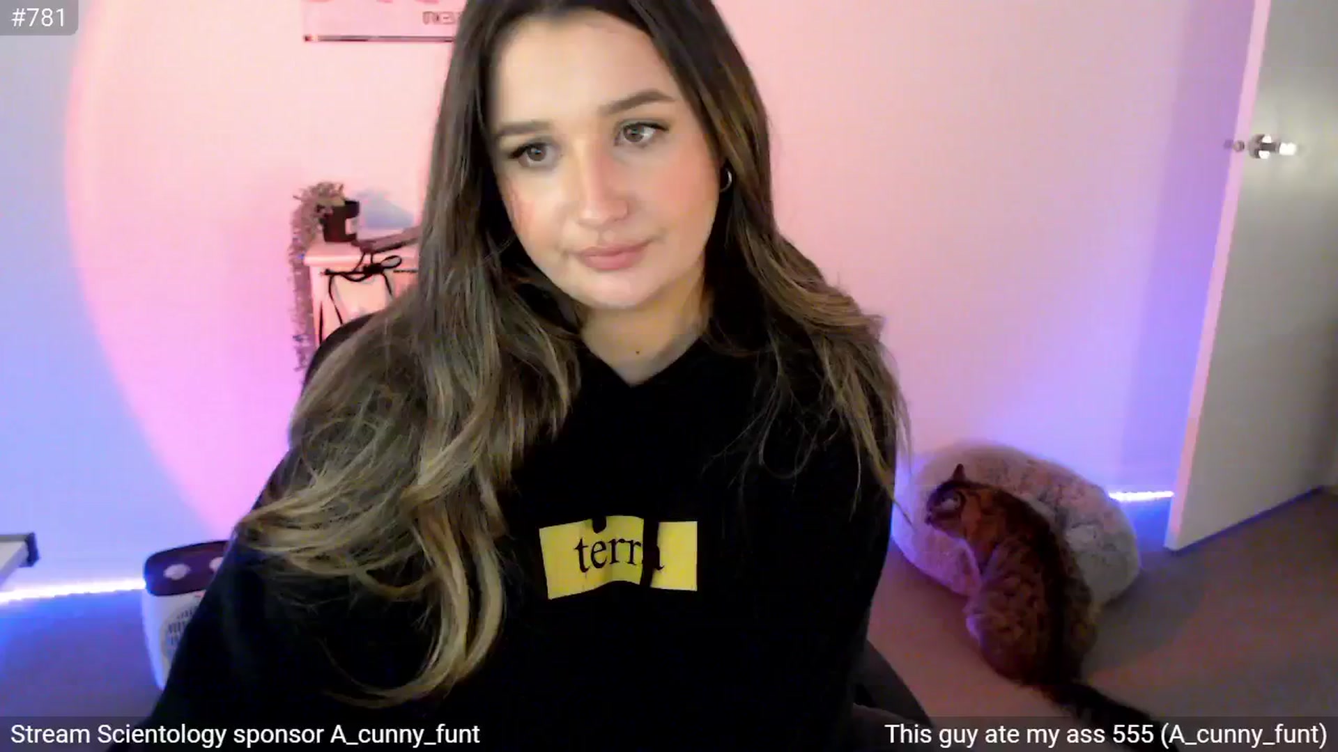 Gallery image thumbnail from StonksRoom's myfreecams stream on, 06/28/2024, 16:07 image 14 of 20