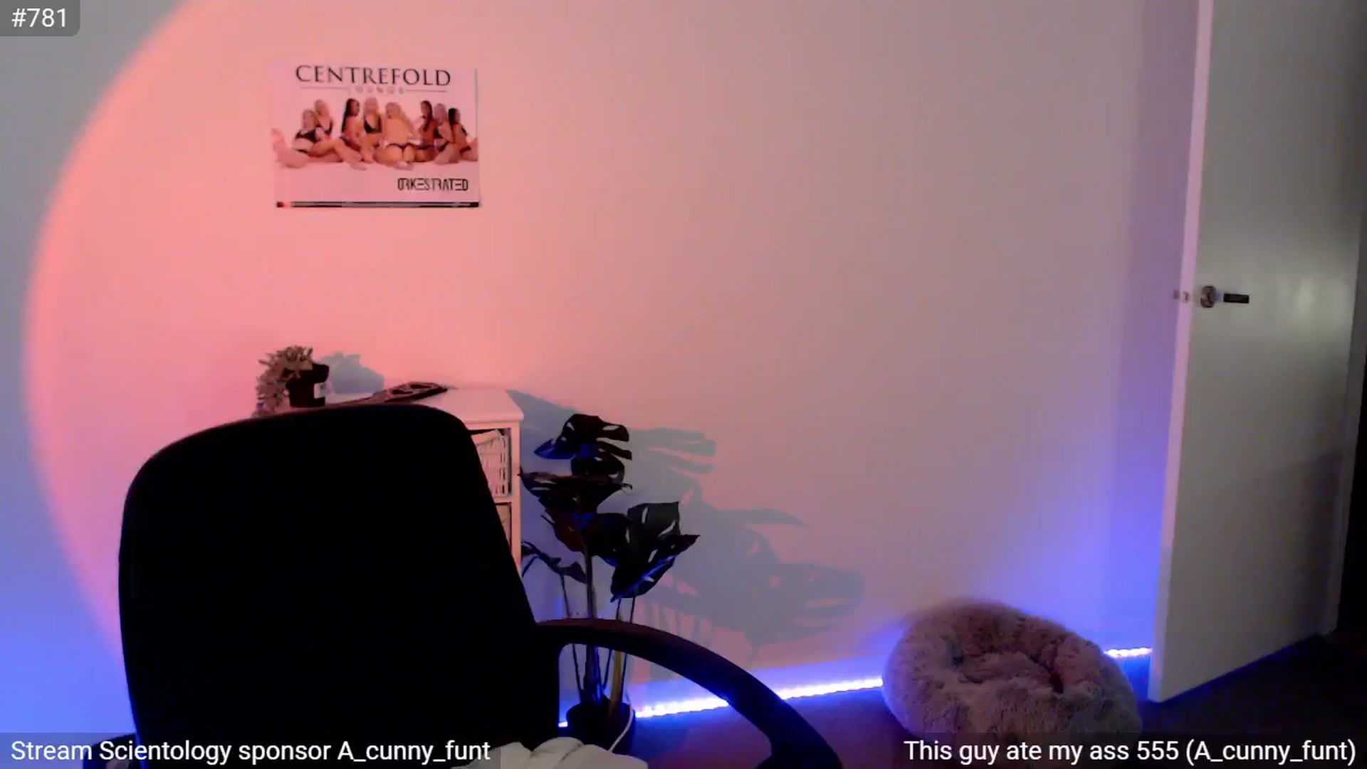 Gallery image thumbnail from StonksRoom's myfreecams stream on, 06/28/2024, 16:07 image 8 of 20