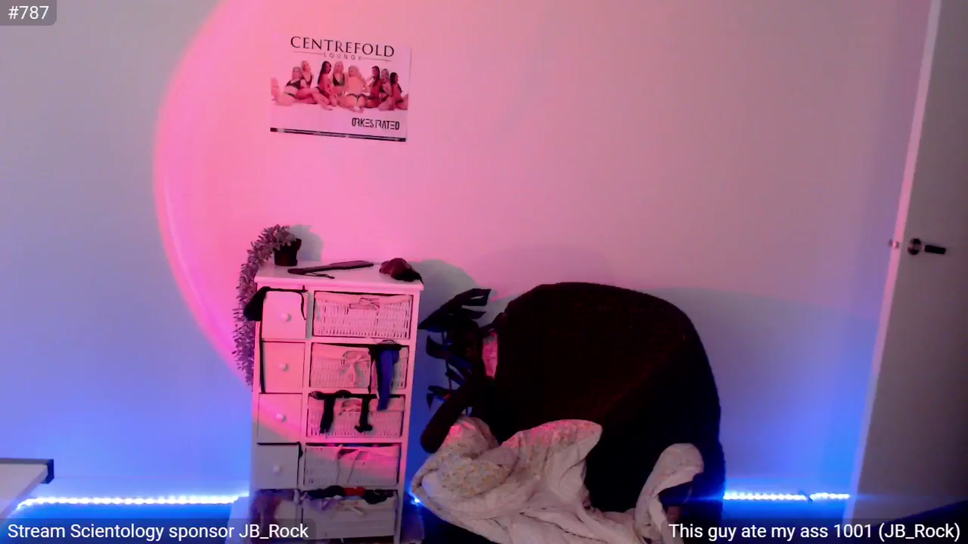 Gallery image thumbnail from StonksRoom's myfreecams stream on, 07/18/2024, 13:27 image 13 of 20