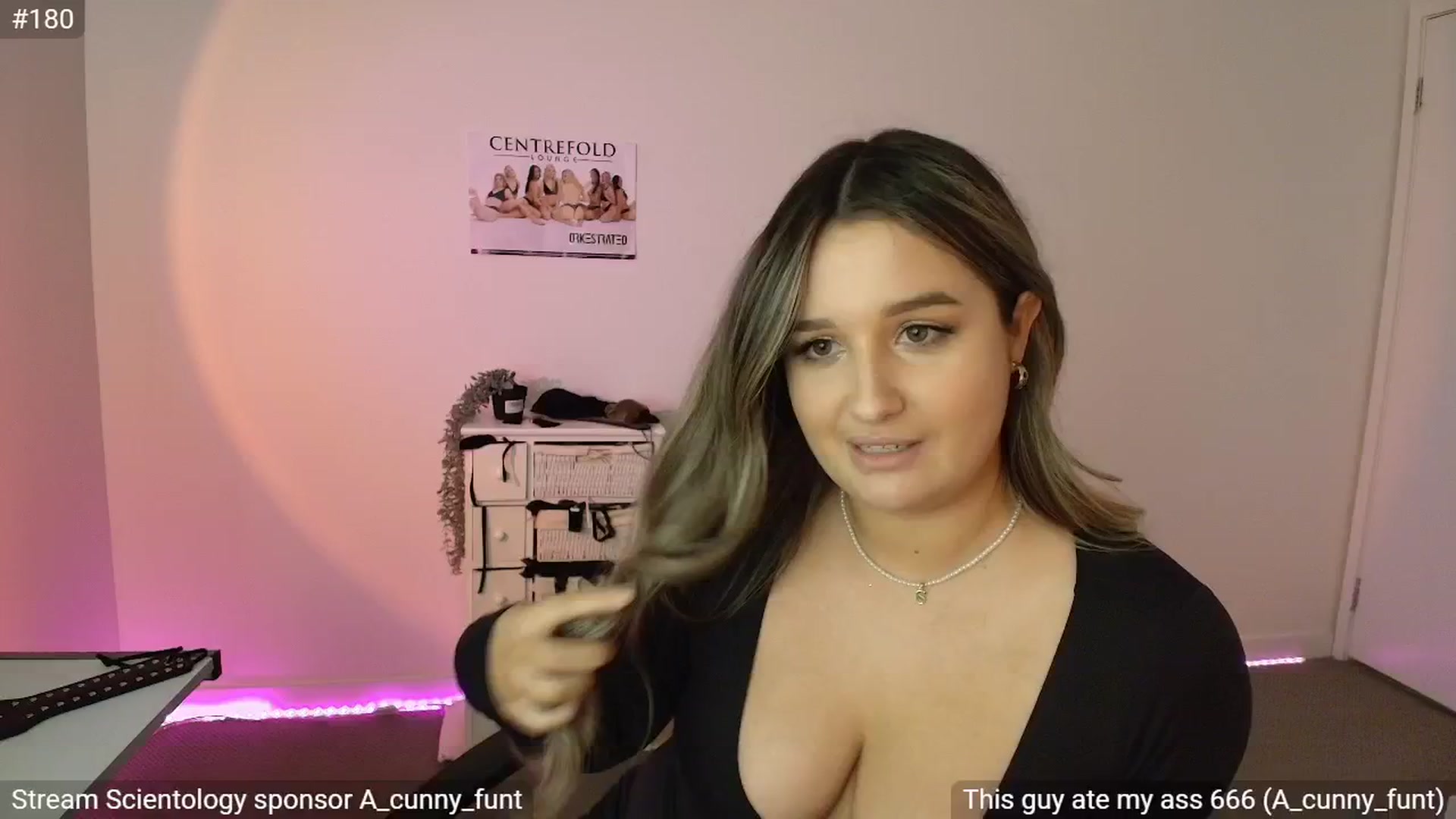 Gallery image thumbnail from StonksRoom's myfreecams stream on, 08/01/2024, 11:50 image 4 of 20