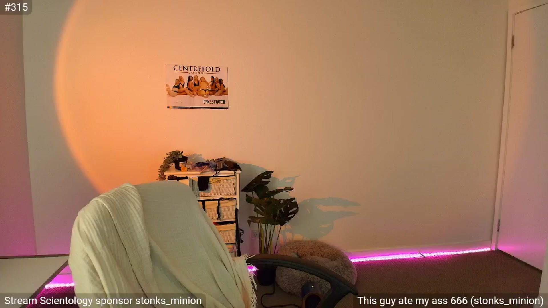 Gallery image thumbnail from StonksRoom's myfreecams stream on, 08/03/2024, 10:17 image 17 of 20