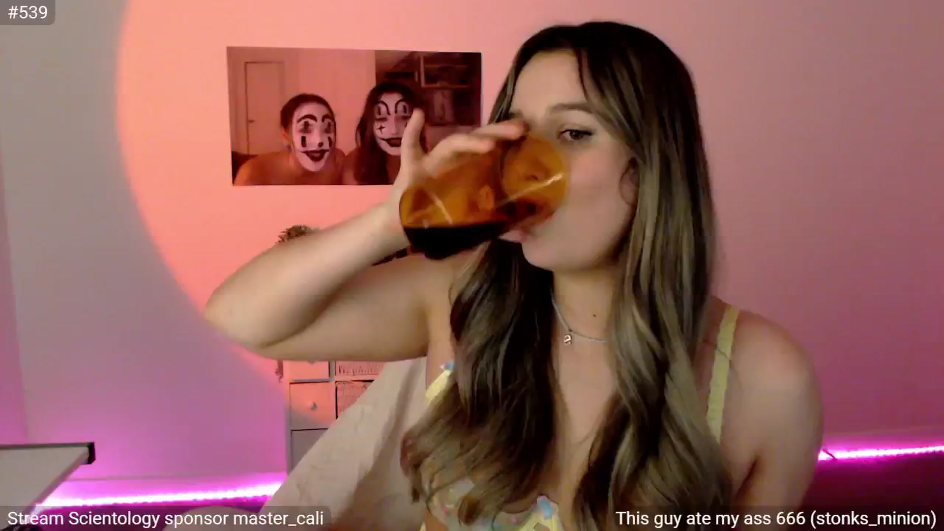 Gallery image thumbnail from StonksRoom's myfreecams stream on, 08/21/2024, 13:09 image 15 of 20