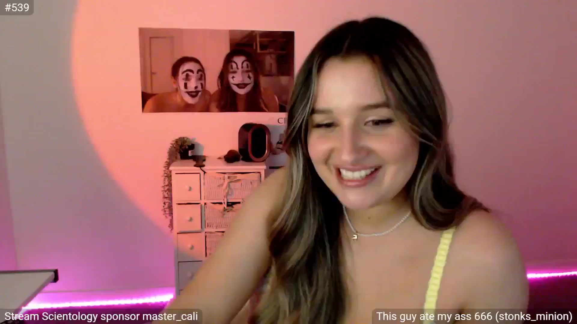 Gallery image thumbnail from StonksRoom's myfreecams stream on, 08/21/2024, 13:09 image 17 of 20