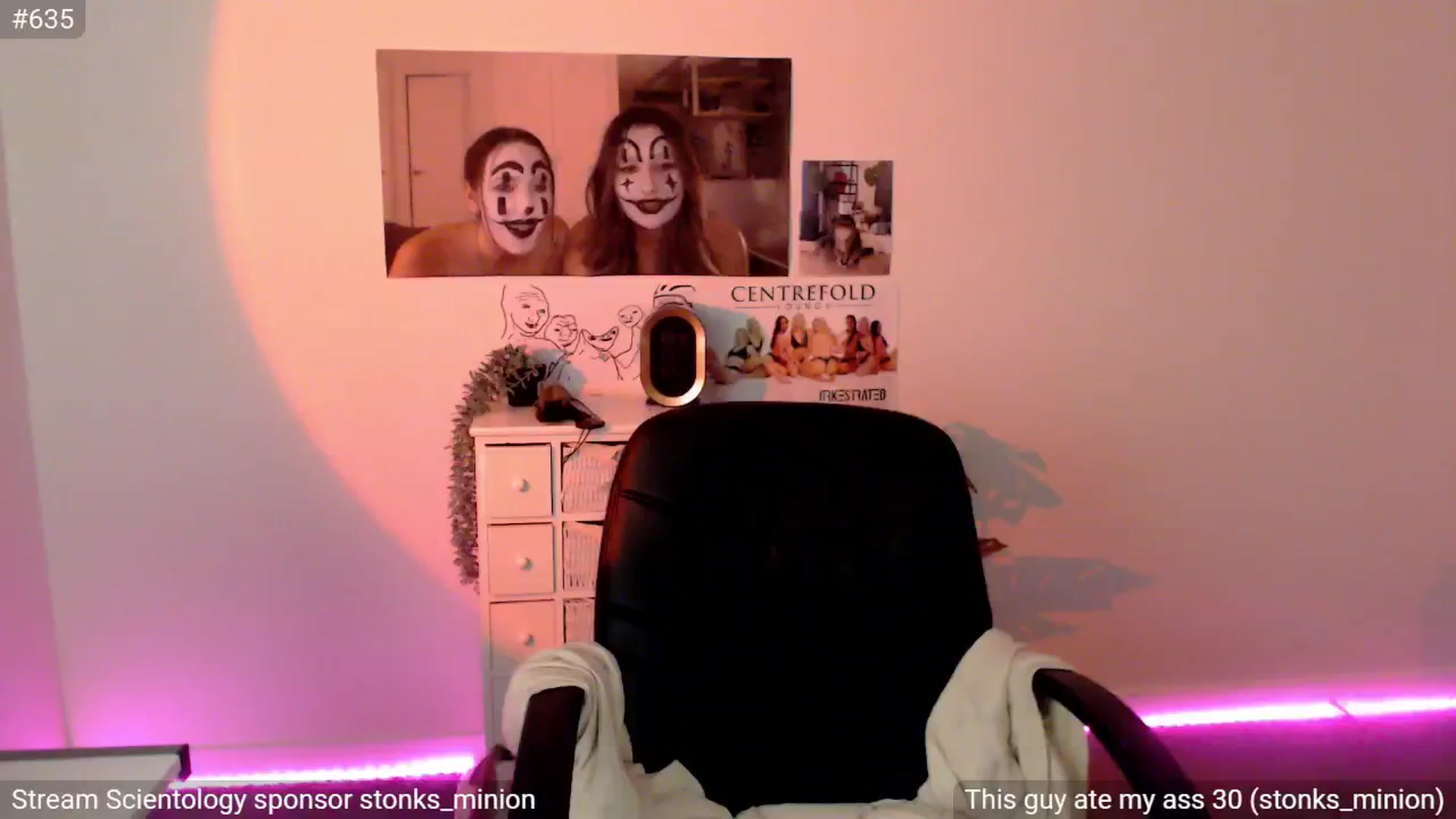 Gallery image thumbnail from StonksRoom's myfreecams stream on, 08/28/2024, 08:56 image 15 of 20