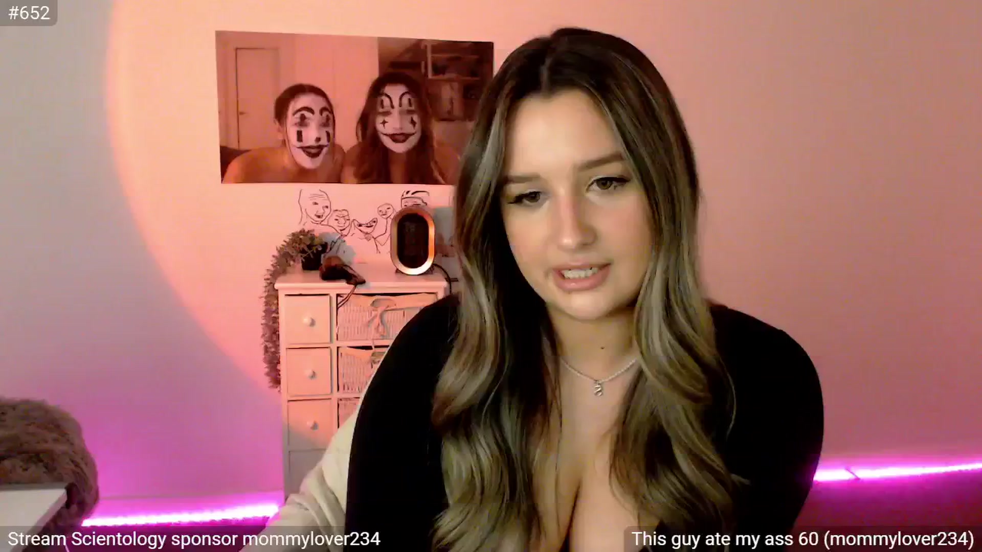 Gallery image thumbnail from StonksRoom's myfreecams stream on, 08/29/2024, 11:48 image 4 of 20