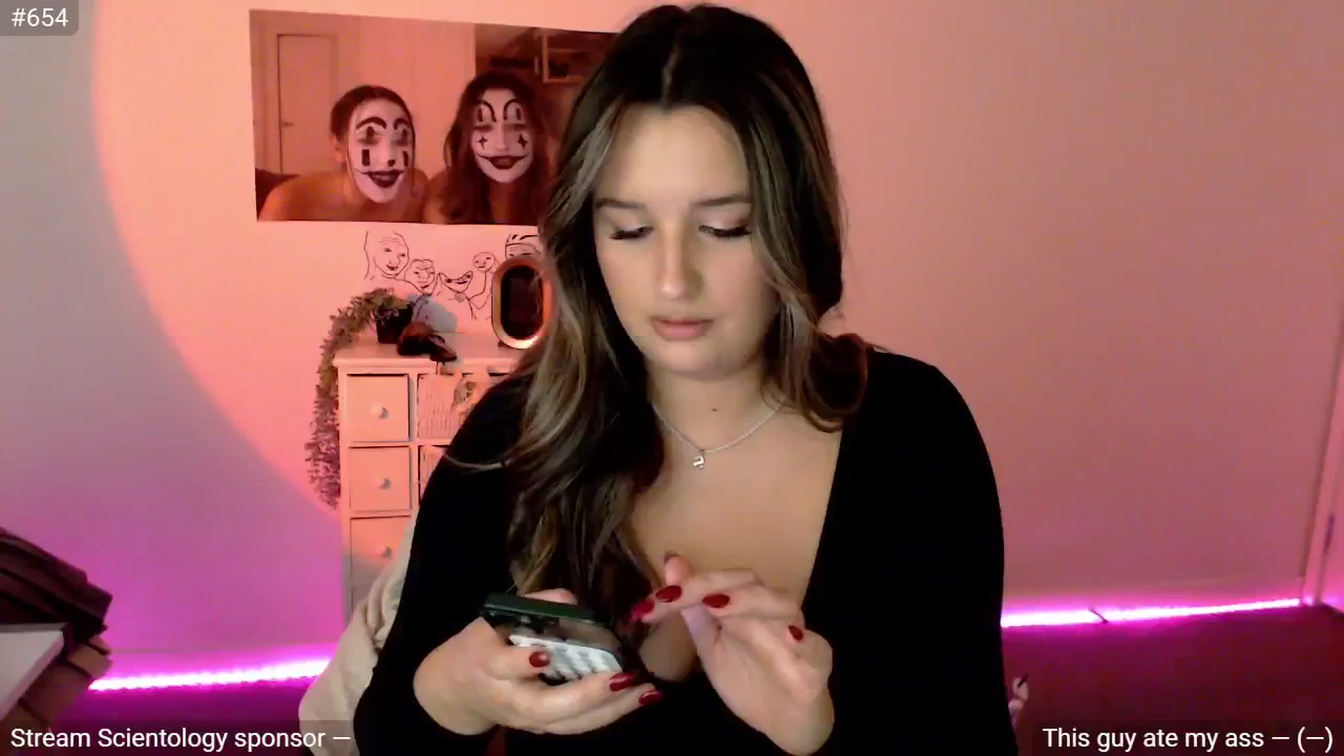 Gallery image thumbnail from StonksRoom's myfreecams stream on, 08/30/2024, 08:52 image 13 of 20