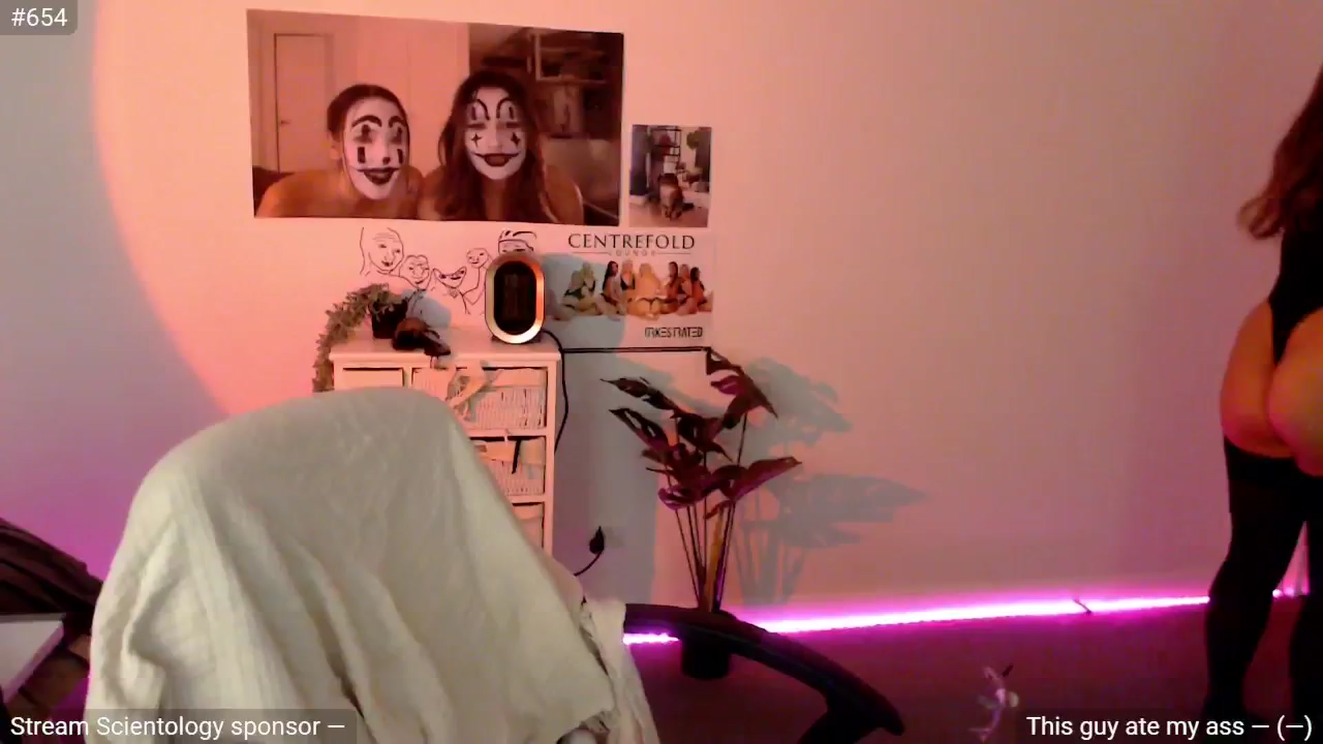 Gallery image thumbnail from StonksRoom's myfreecams stream on, 08/30/2024, 08:52 image 19 of 20