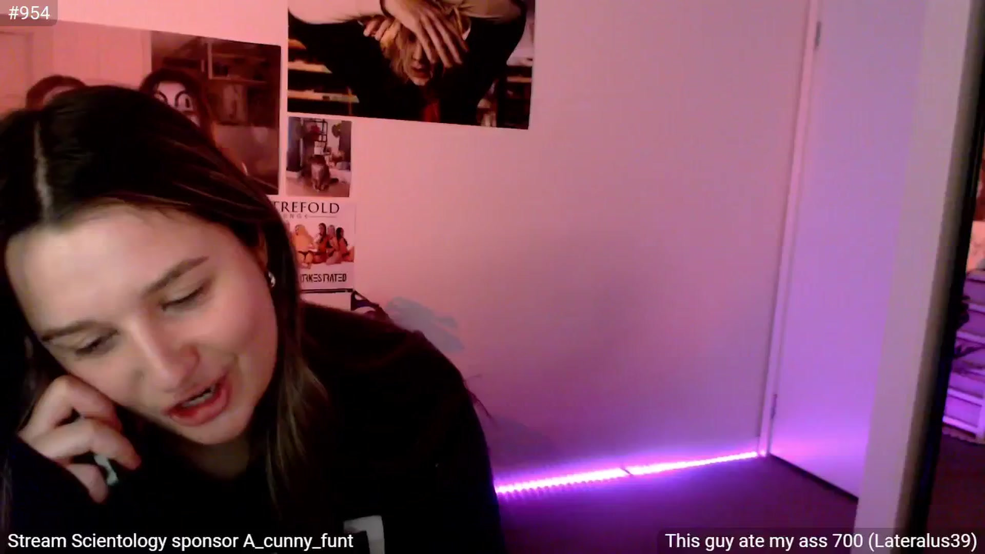 Gallery image thumbnail from StonksRoom's myfreecams stream on, 09/21/2024, 18:44 image 11 of 20