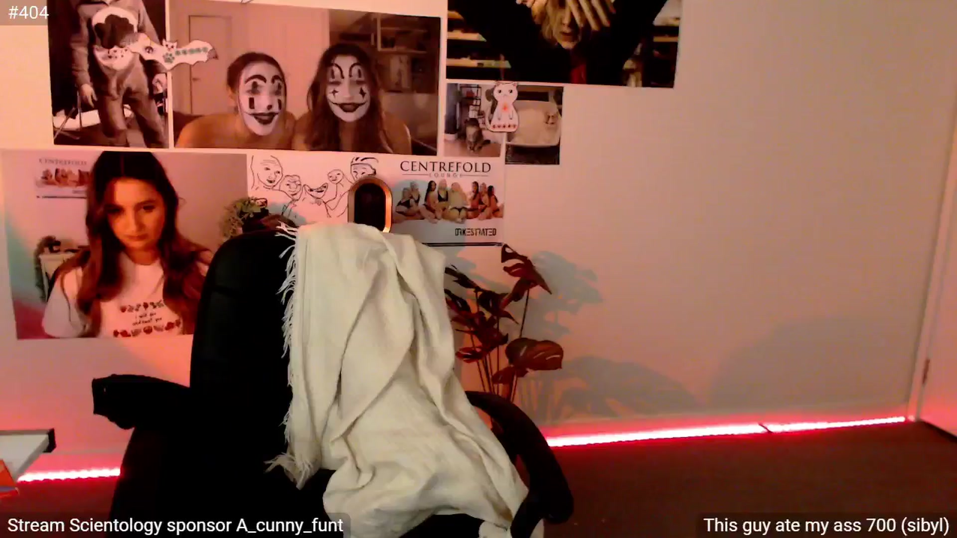 Gallery image thumbnail from StonksRoom's myfreecams stream on, 10/03/2024, 15:36 image 13 of 20