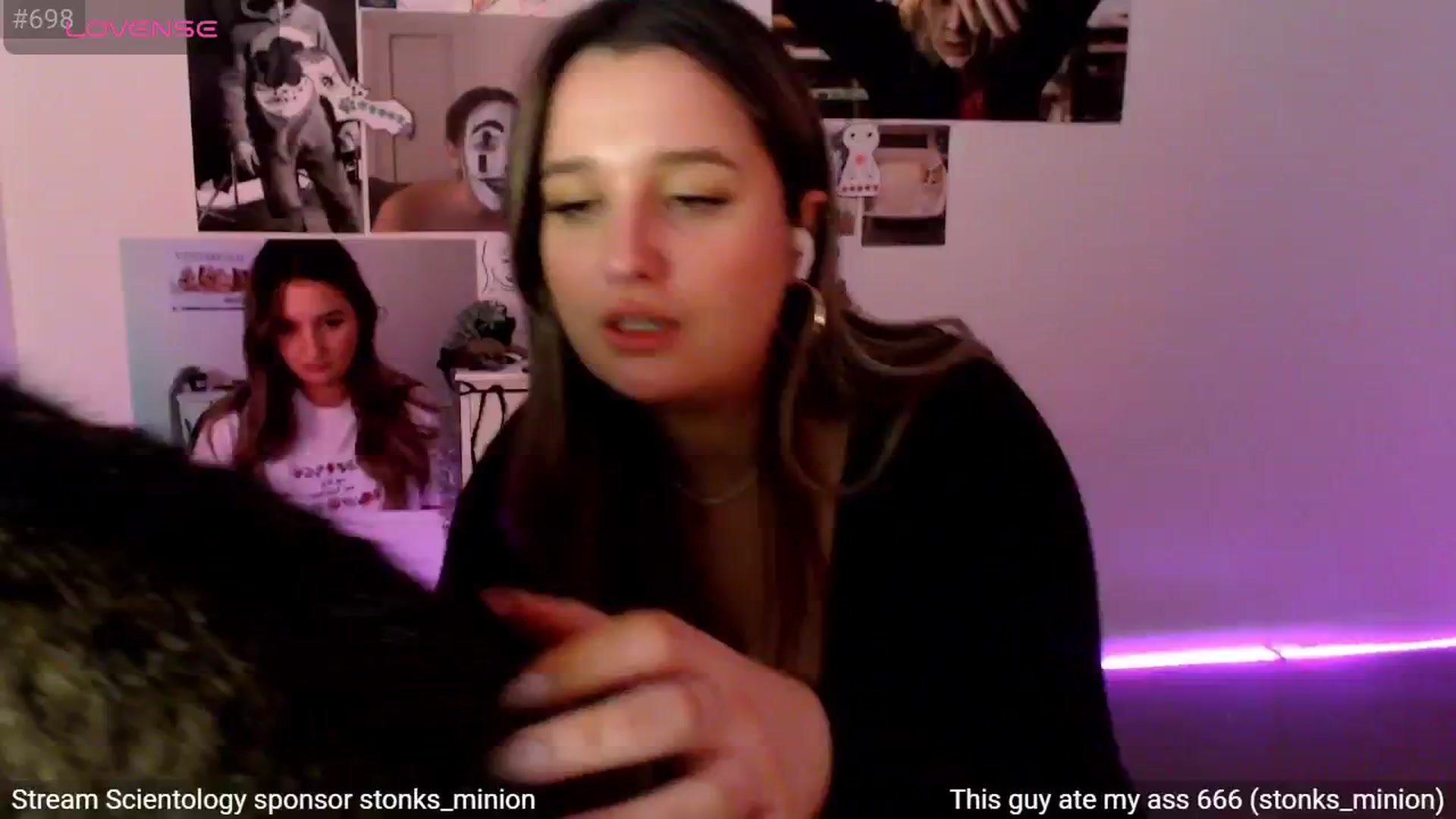 Gallery image thumbnail from StonksRoom's myfreecams stream on, 10/15/2024, 16:16 image 18 of 20