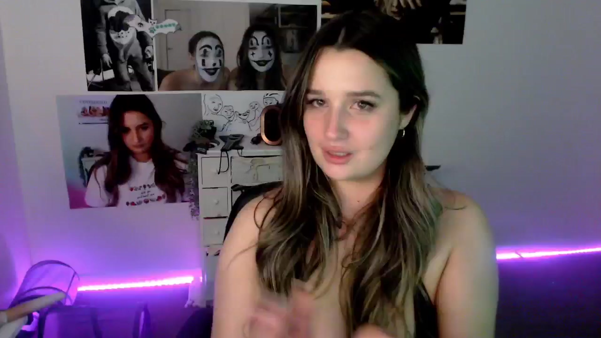 Gallery image thumbnail from StonksRoom's myfreecams stream on, 11/02/2024, 15:33 image 19 of 20