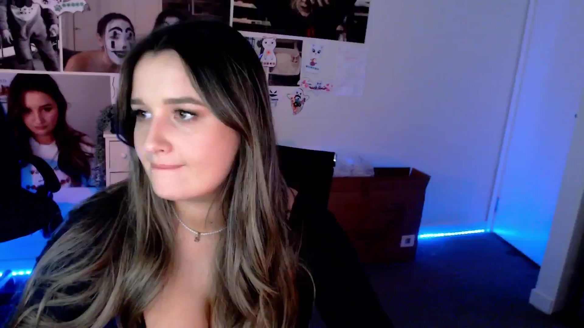 Gallery image thumbnail from StonksRoom's myfreecams stream on, 11/27/2024, 10:16 image 11 of 20