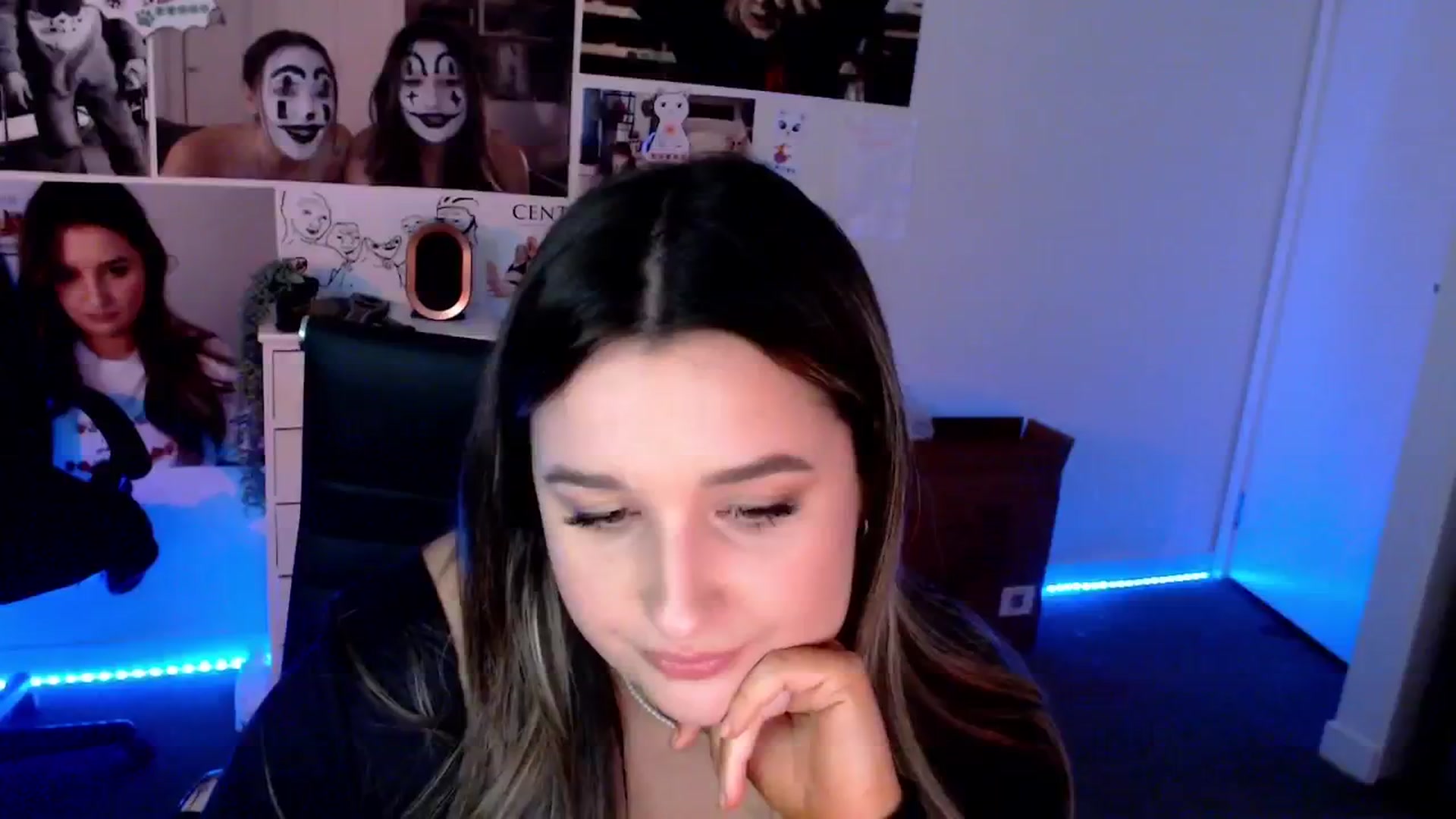 Gallery image thumbnail from StonksRoom's myfreecams stream on, 11/27/2024, 10:16 image 13 of 20