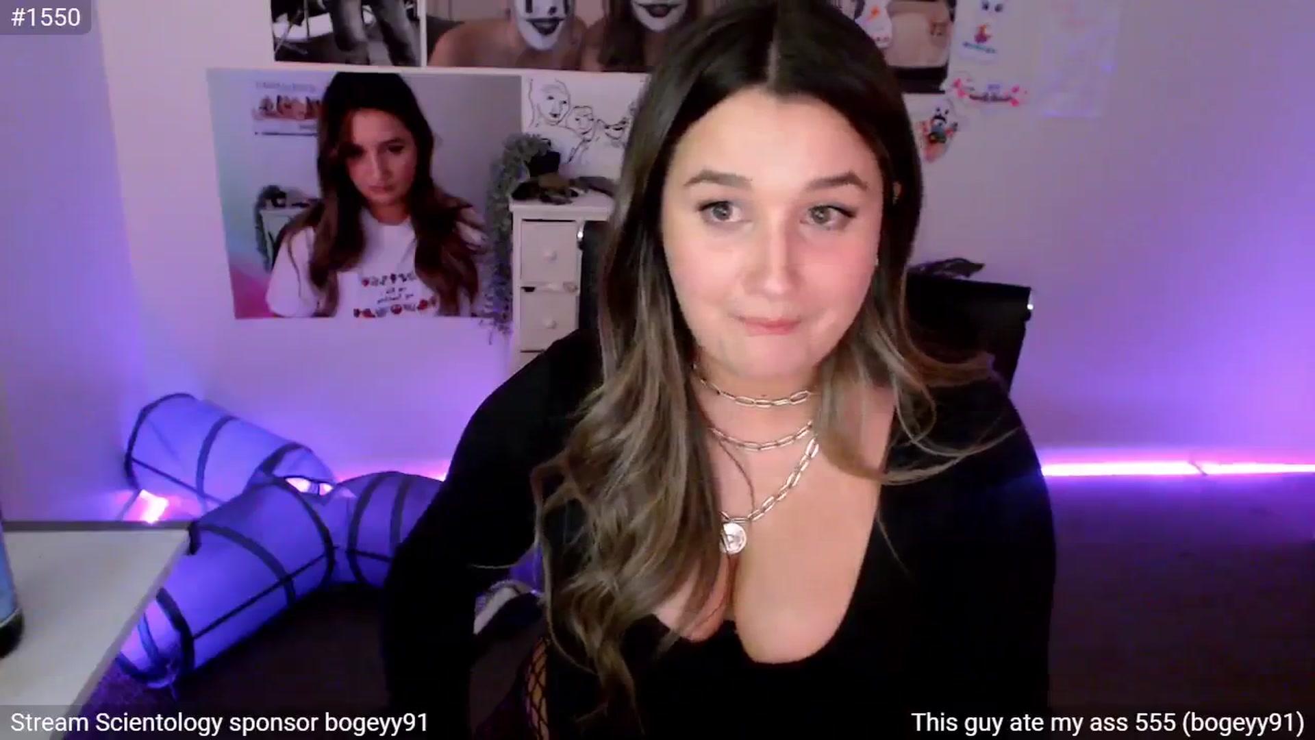 Gallery image thumbnail from StonksRoom's myfreecams stream on, 12/06/2024, 10:53 image 20 of 20