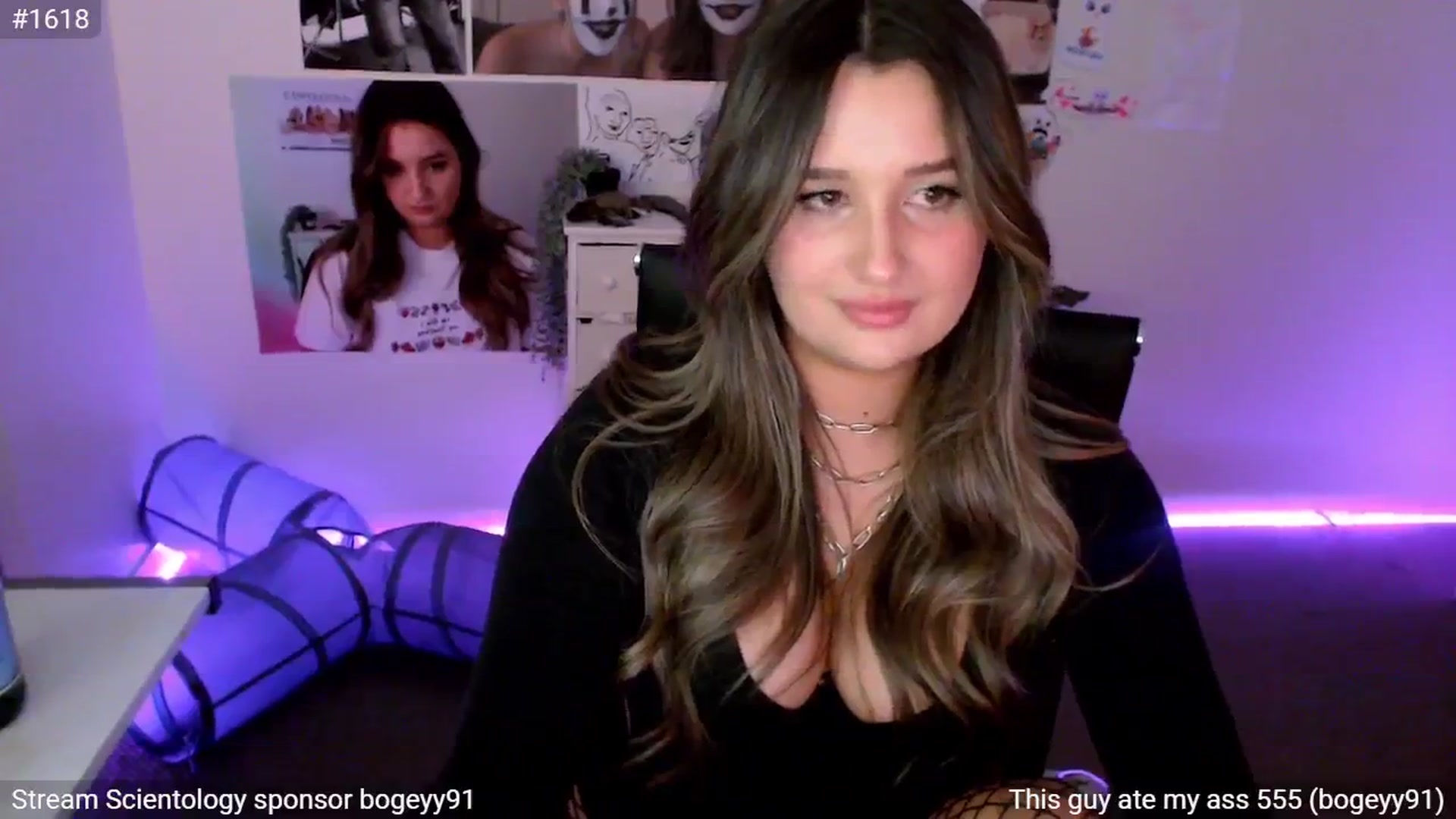 Gallery image thumbnail from StonksRoom's myfreecams stream on, 12/06/2024, 10:53 image 19 of 20