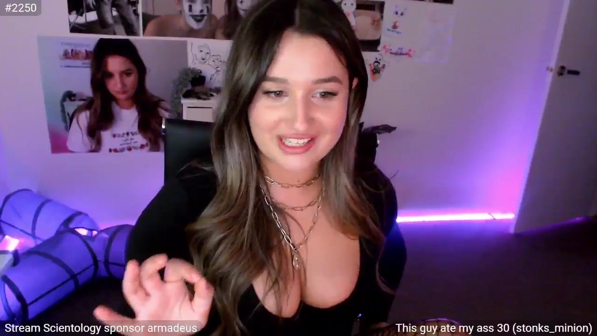 Gallery image thumbnail from StonksRoom's myfreecams stream on, 12/06/2024, 10:53 image 5 of 20