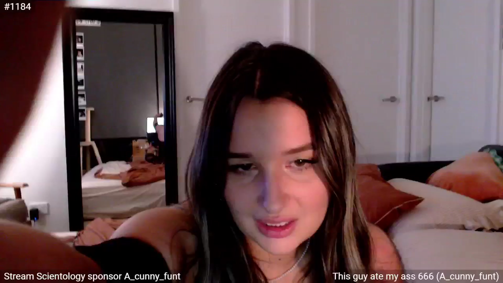 Gallery image thumbnail from StonksRoom's myfreecams stream on, 12/11/2024, 14:07 image 18 of 20