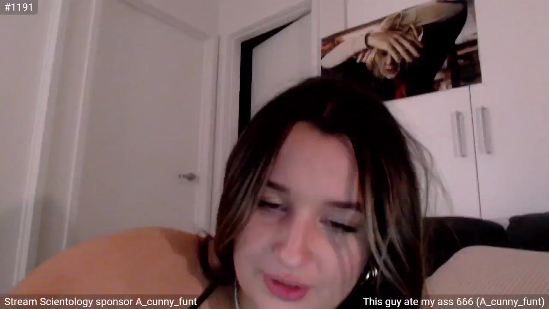 Gallery image thumbnail from StonksRoom's myfreecams stream on, 12/11/2024, 15:17 image 4 of 20
