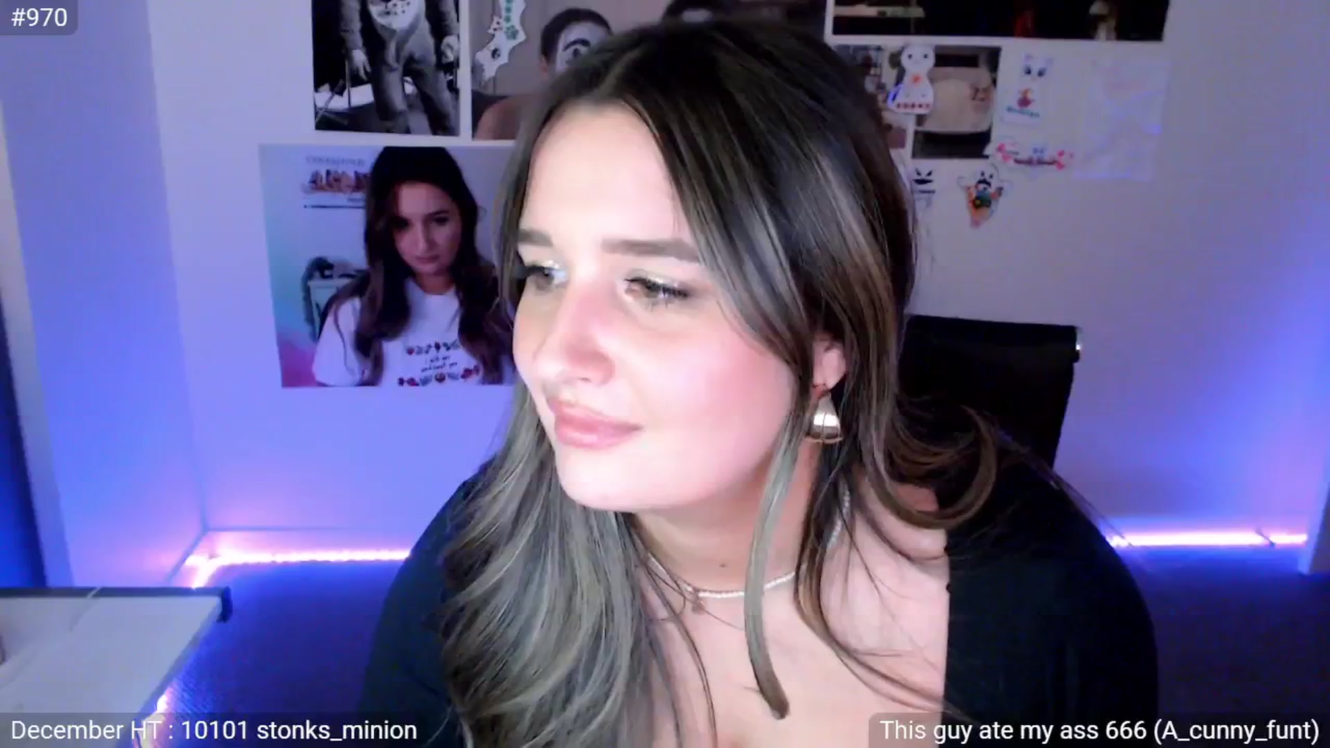 Gallery image thumbnail from StonksRoom's myfreecams stream on, 12/31/2024, 11:21 image 16 of 20
