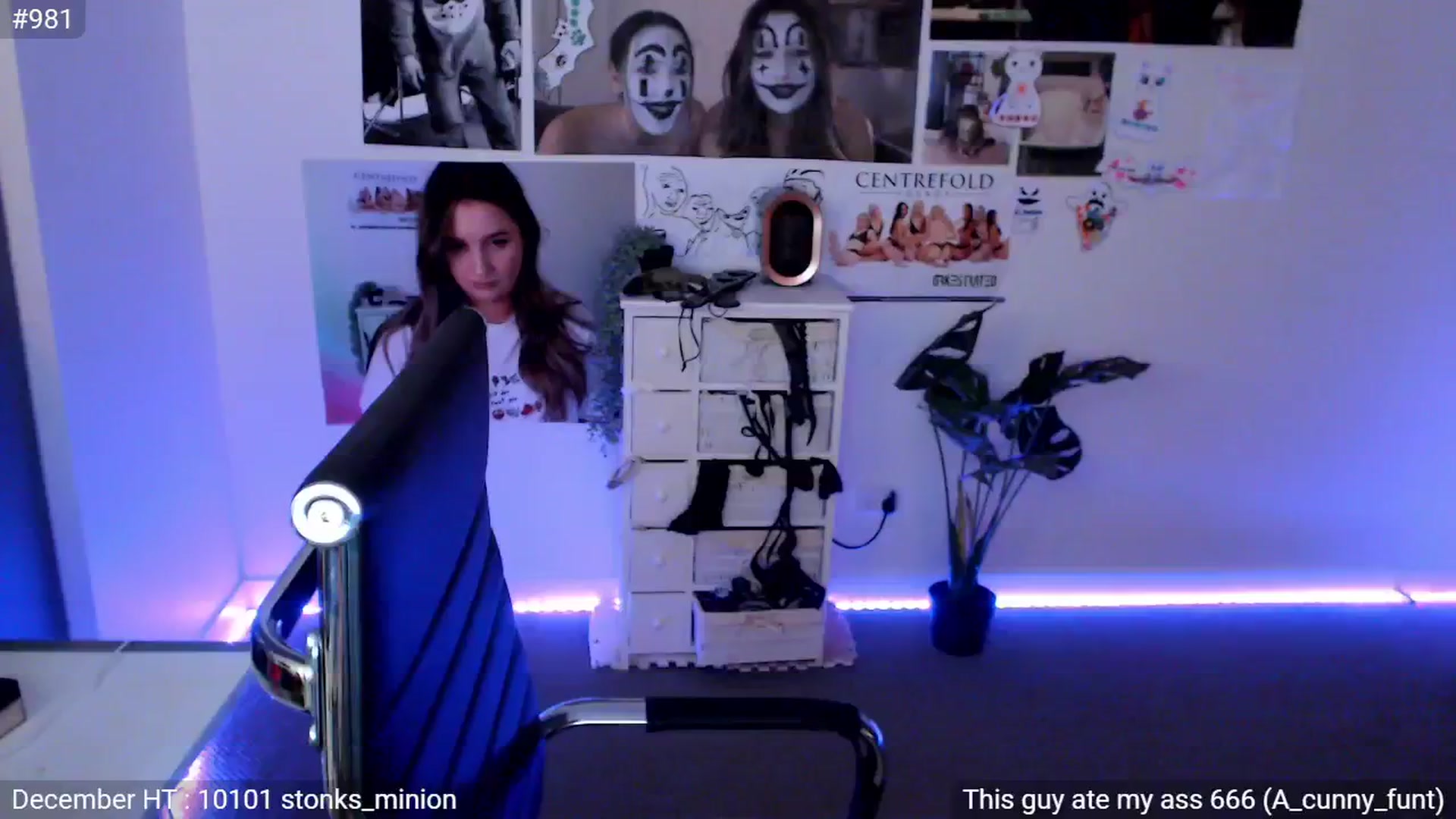 Gallery image thumbnail from StonksRoom's myfreecams stream on, 12/31/2024, 11:21 image 13 of 20