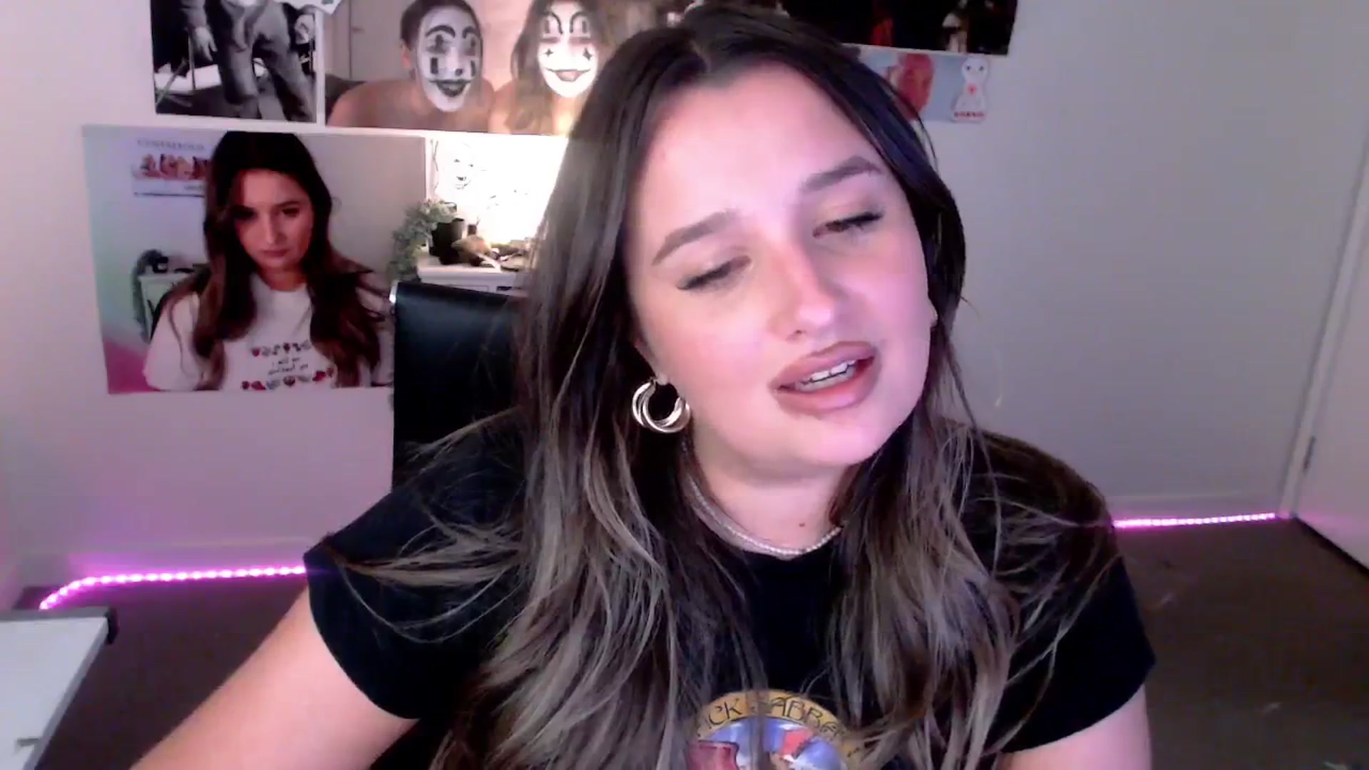 Gallery image thumbnail from StonksRoom's myfreecams stream on, 01/16/2025, 10:55 image 8 of 20