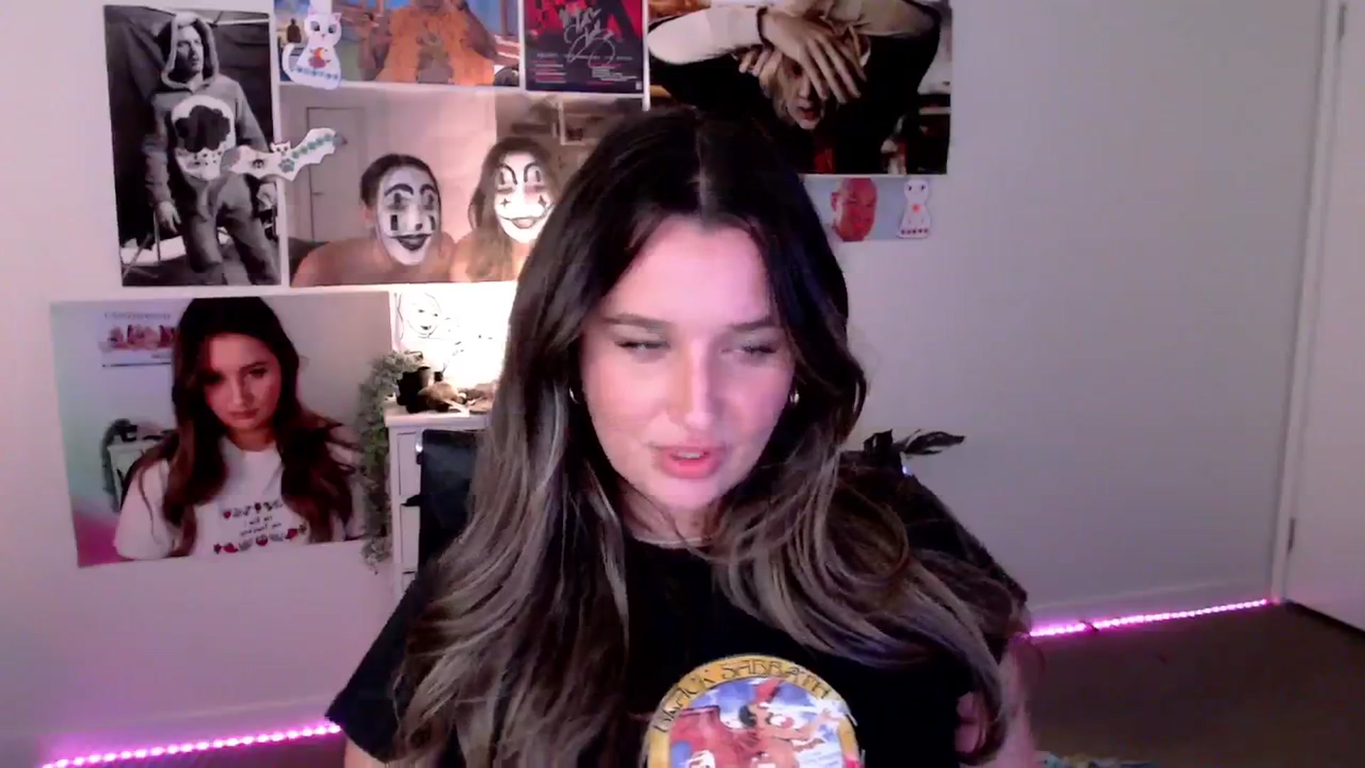 Gallery image thumbnail from StonksRoom's myfreecams stream on, 01/16/2025, 14:20 image 8 of 20