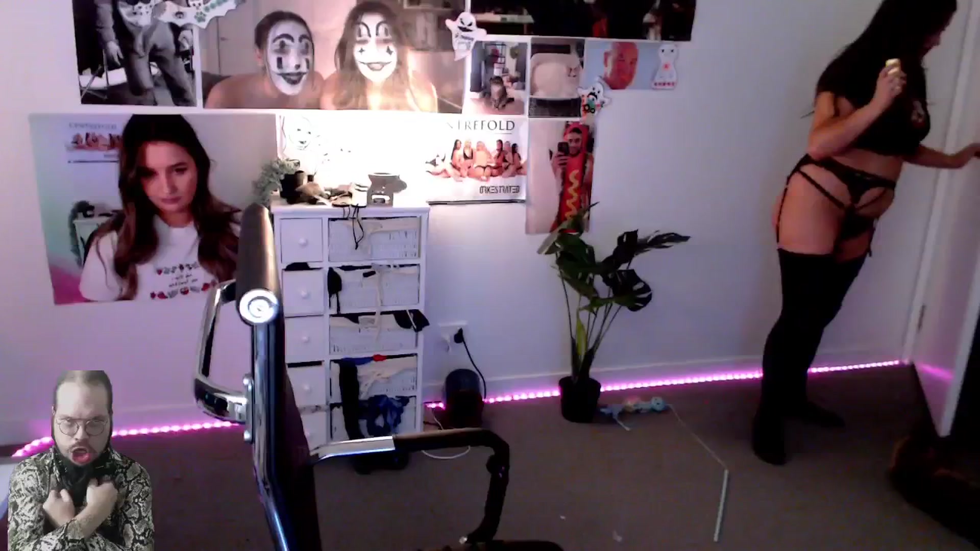 Gallery image thumbnail from StonksRoom's myfreecams stream on, 01/16/2025, 15:25 image 1 of 20