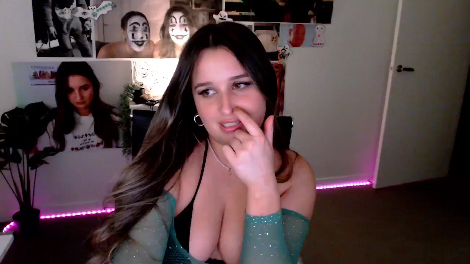 Gallery image thumbnail from StonksRoom's myfreecams stream on, 01/24/2025, 15:04 image 11 of 20