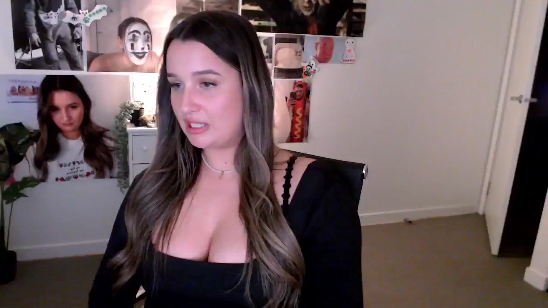 Gallery image thumbnail from StonksRoom's myfreecams stream on, 01/31/2025, 12:31 image 16 of 20