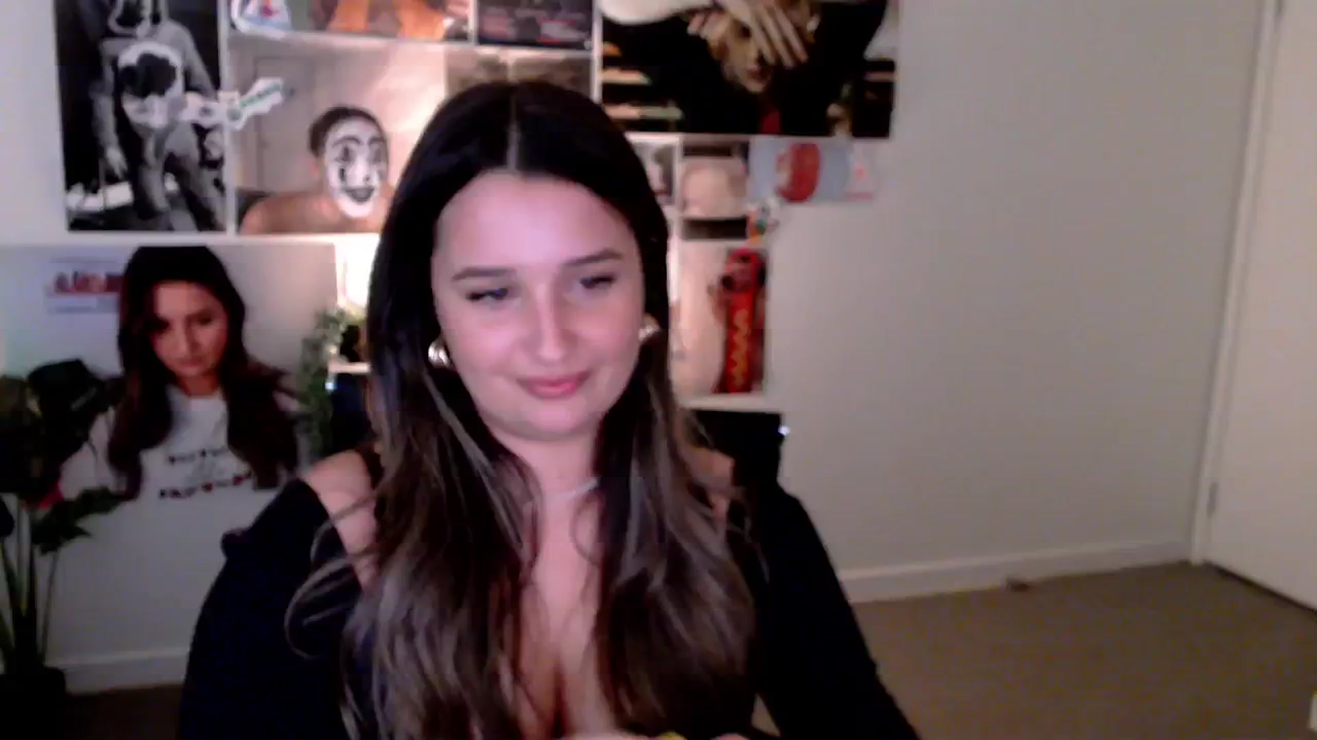 Gallery image thumbnail from StonksRoom's myfreecams stream on, 01/31/2025, 12:31 image 15 of 20