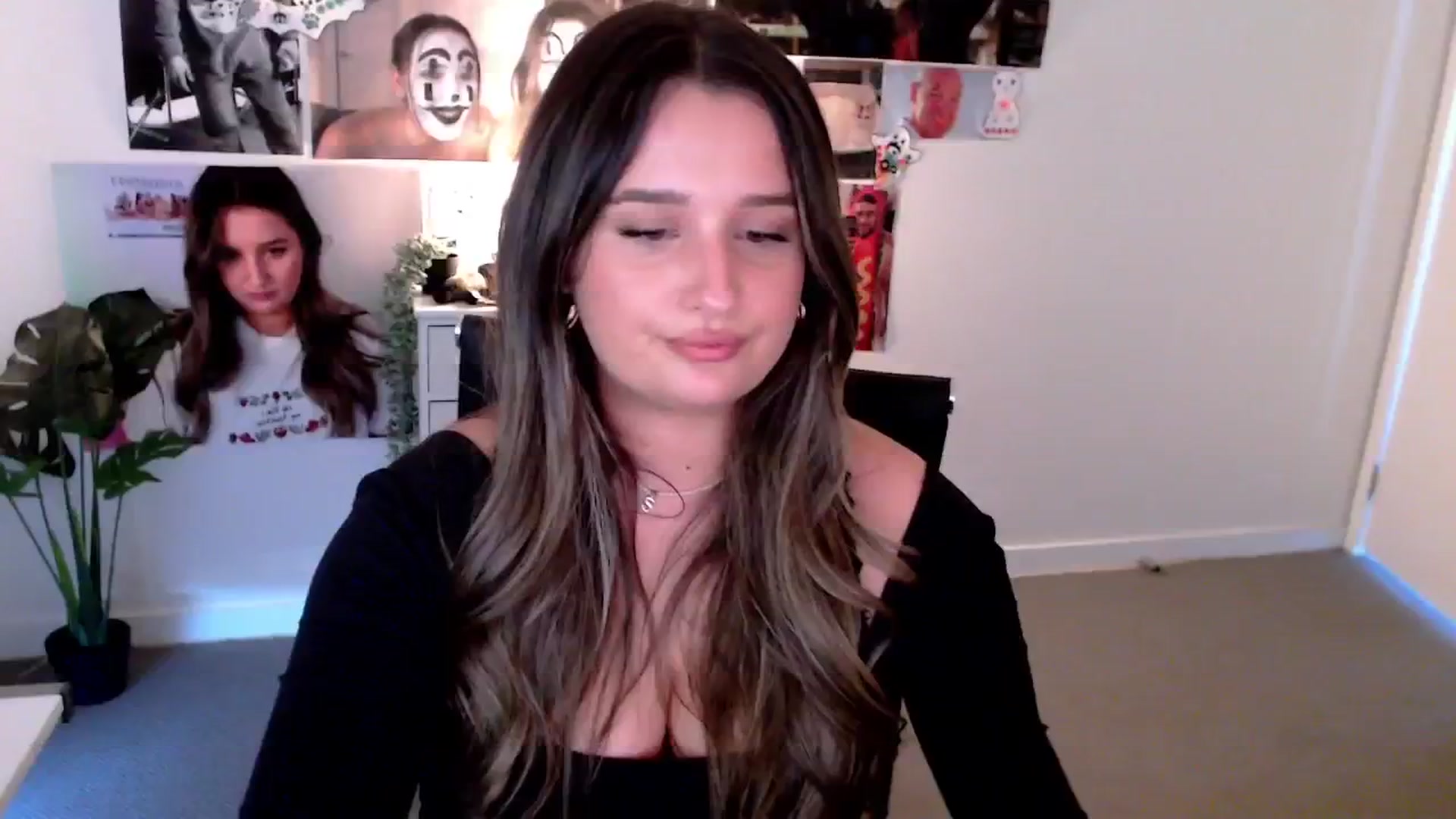 Gallery image thumbnail from StonksRoom's myfreecams stream on, 01/31/2025, 12:31 image 4 of 20