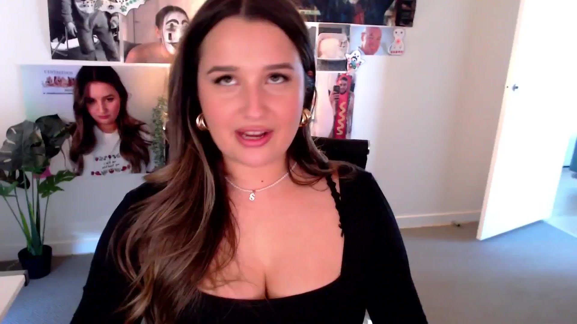 Gallery image thumbnail from StonksRoom's myfreecams stream on, 01/31/2025, 12:31 image 3 of 20