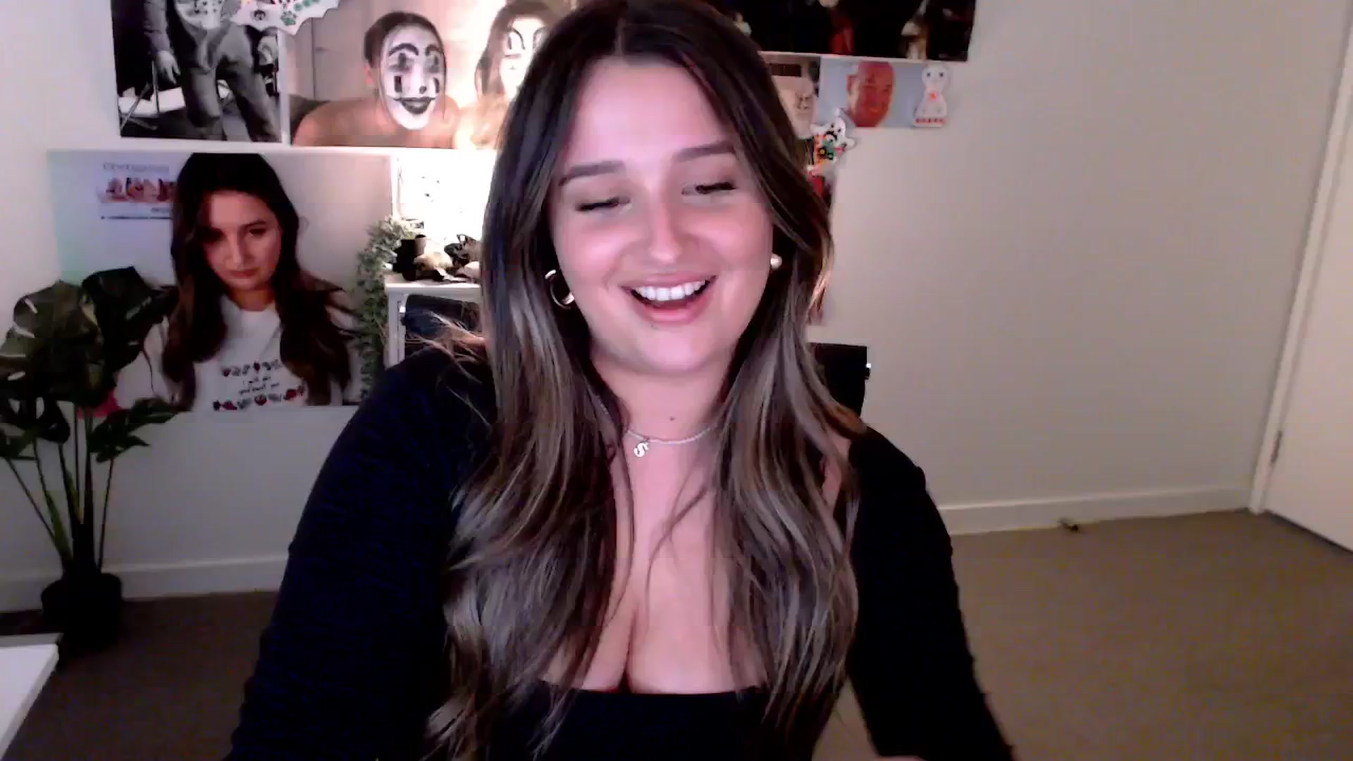 Gallery image thumbnail from StonksRoom's myfreecams stream on, 01/31/2025, 12:31 image 9 of 20