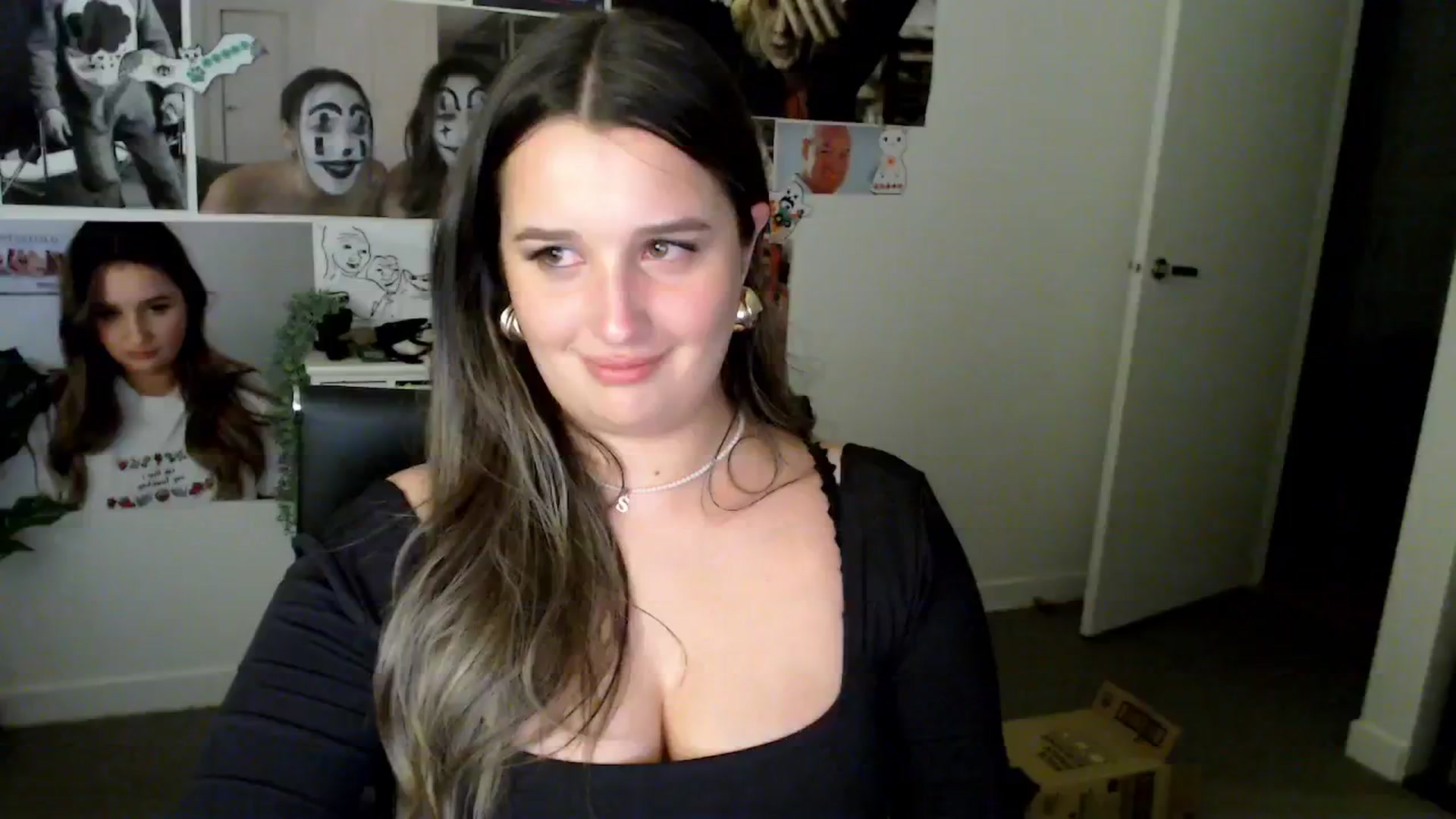 Gallery image thumbnail from StonksRoom's myfreecams stream on, 01/31/2025, 13:28 image 12 of 20