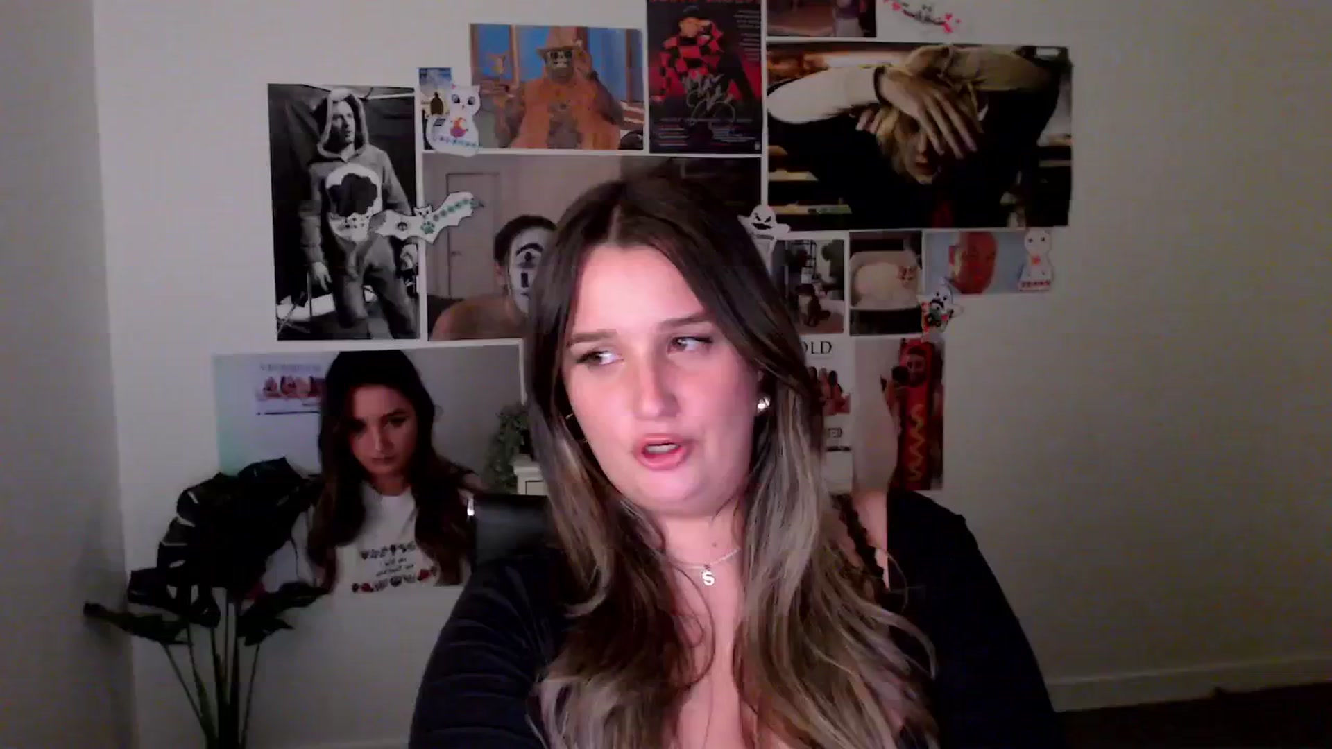 Gallery image thumbnail from StonksRoom's myfreecams stream on, 01/31/2025, 13:28 image 18 of 20